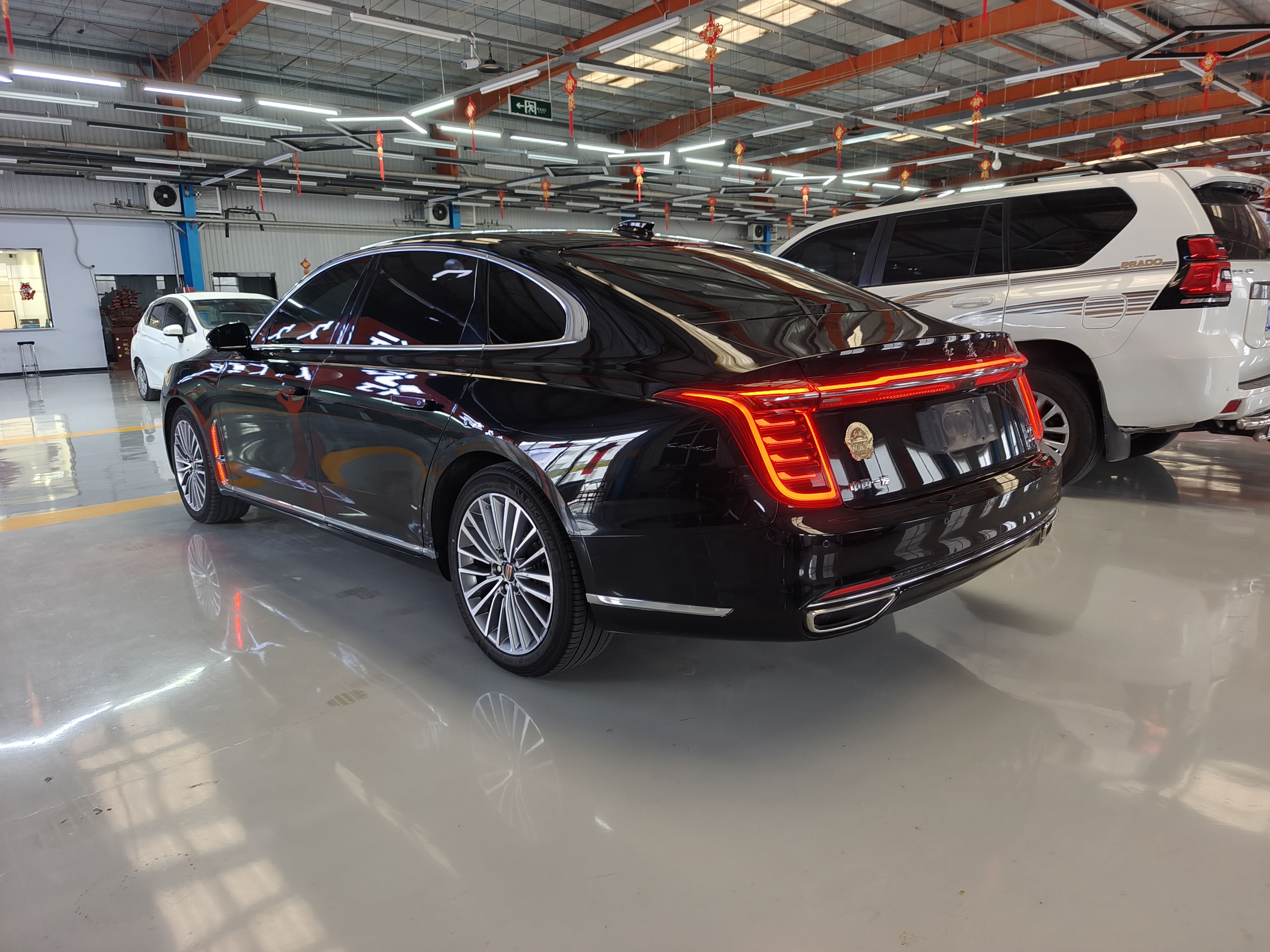 HongQi H9 2022 car image #7