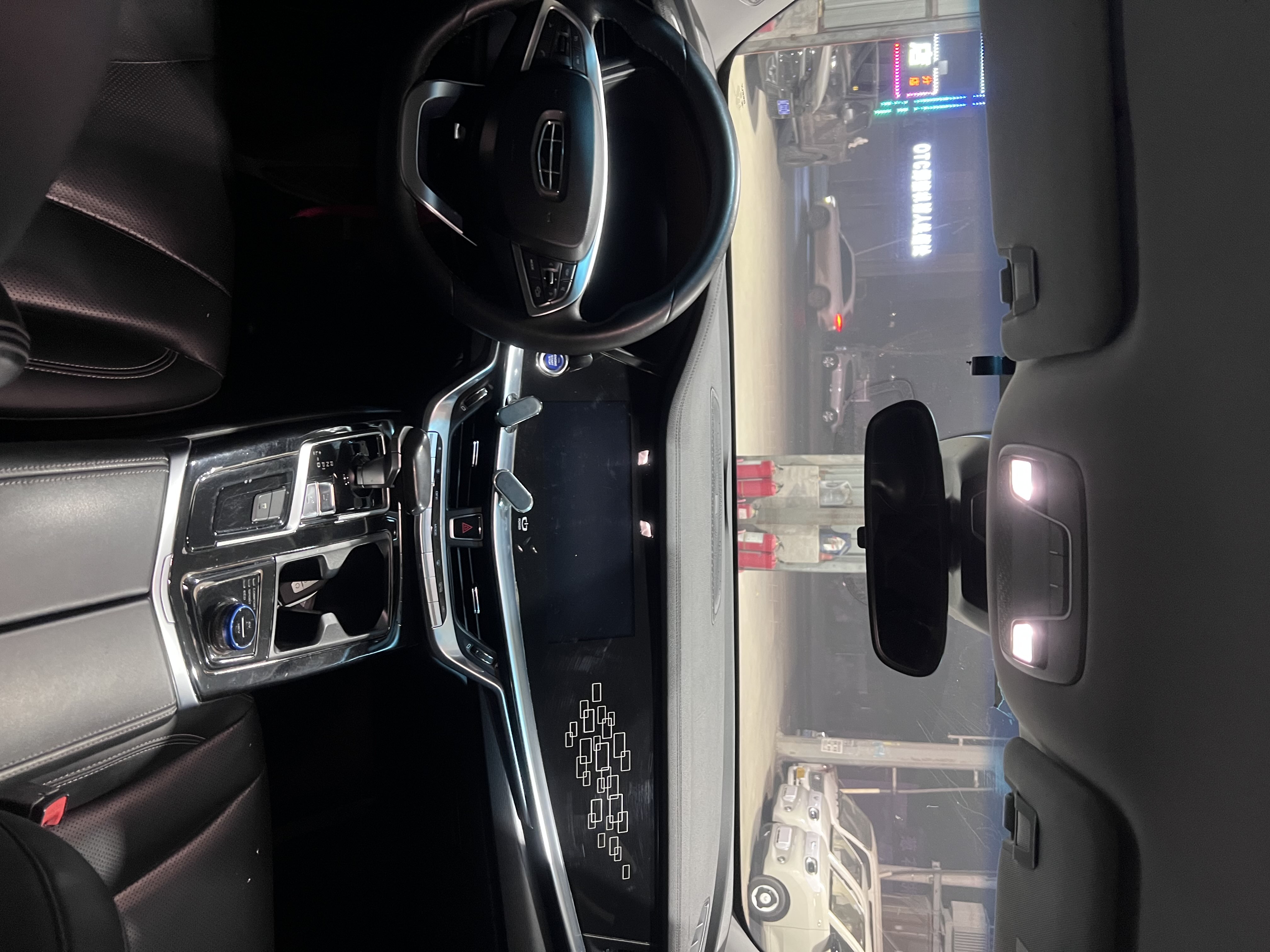 GEELY Ulion New Energy 2020 #7 GEELY Ulion New Energy 2020 car image #7