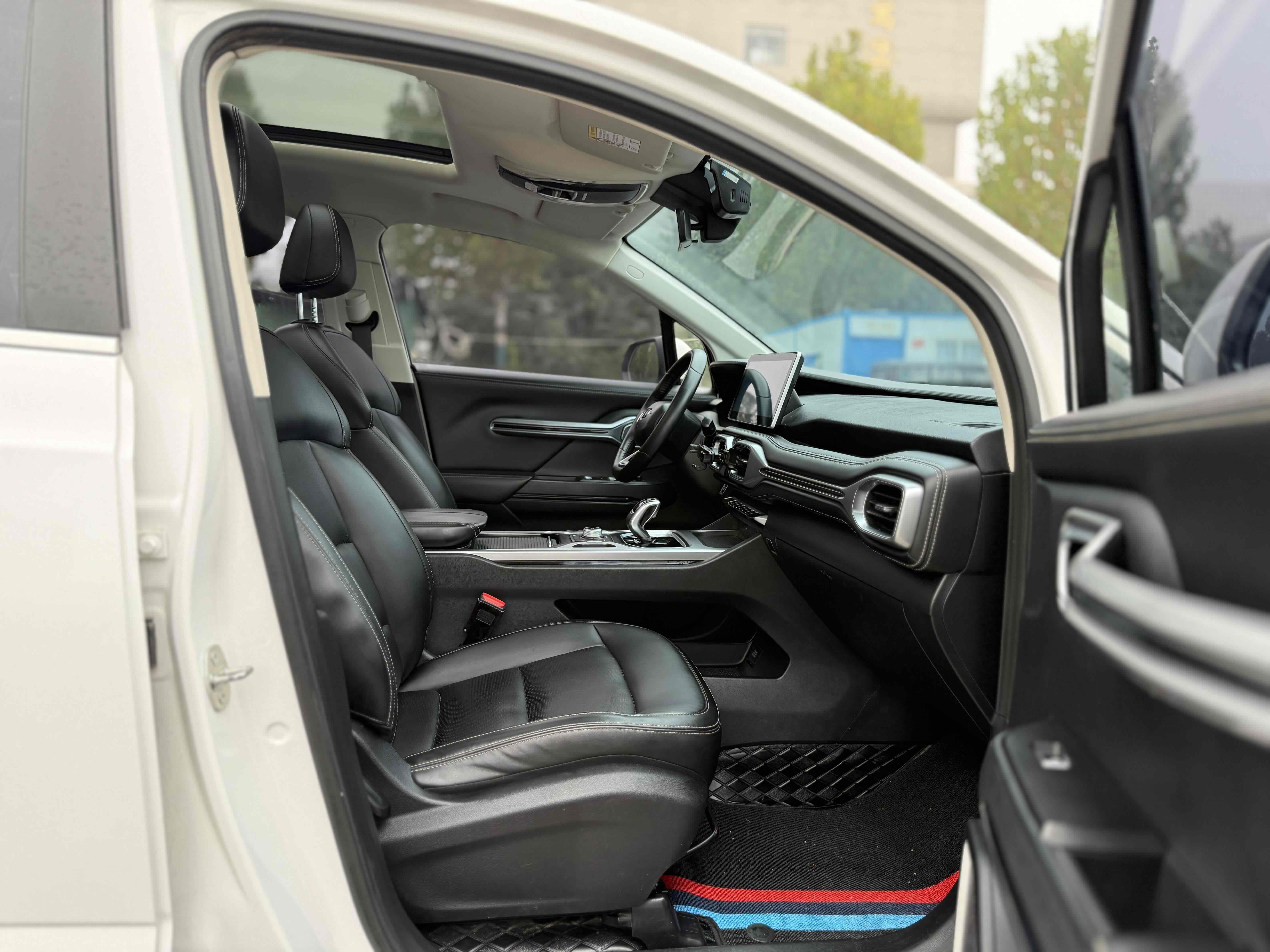 GEELY Okavango 2021 صورة سيارة #7