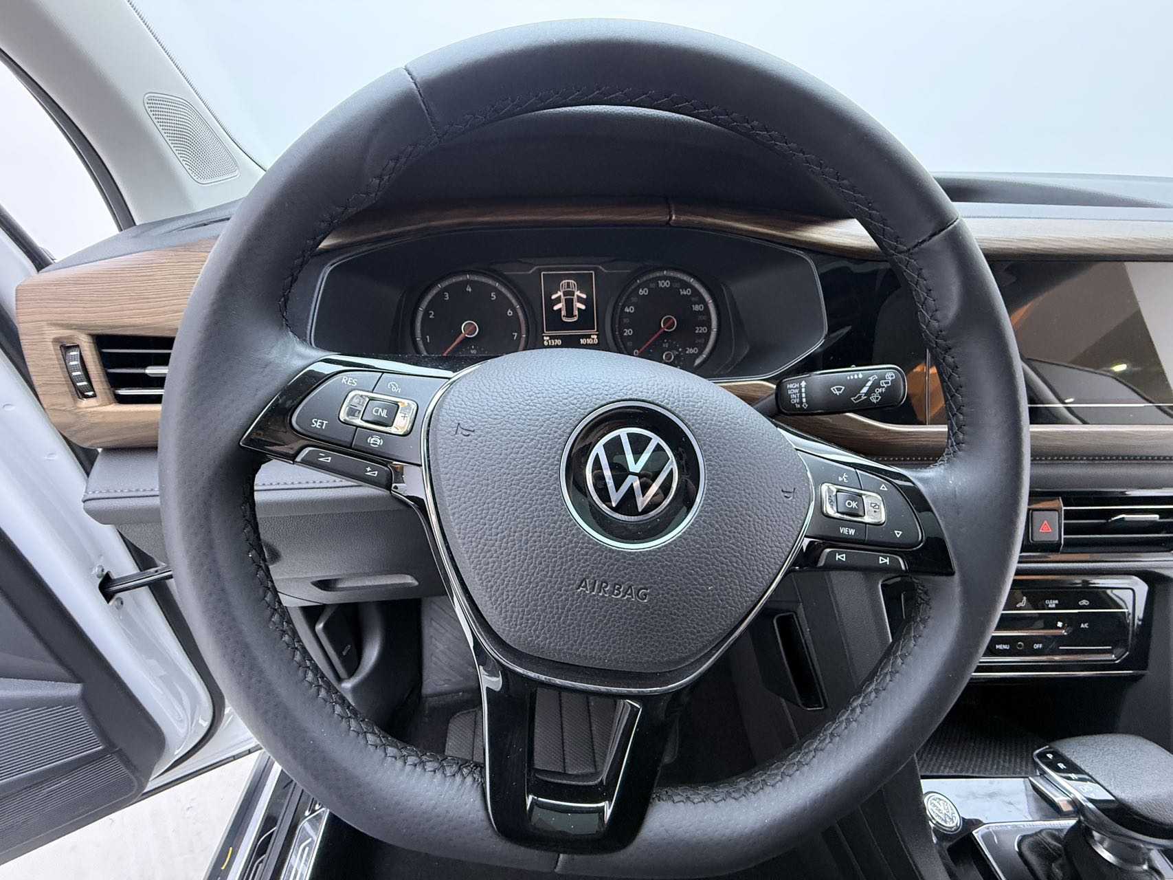Volkswagen Tharu 2021 #7 Volkswagen Tharu 2021 car image #7