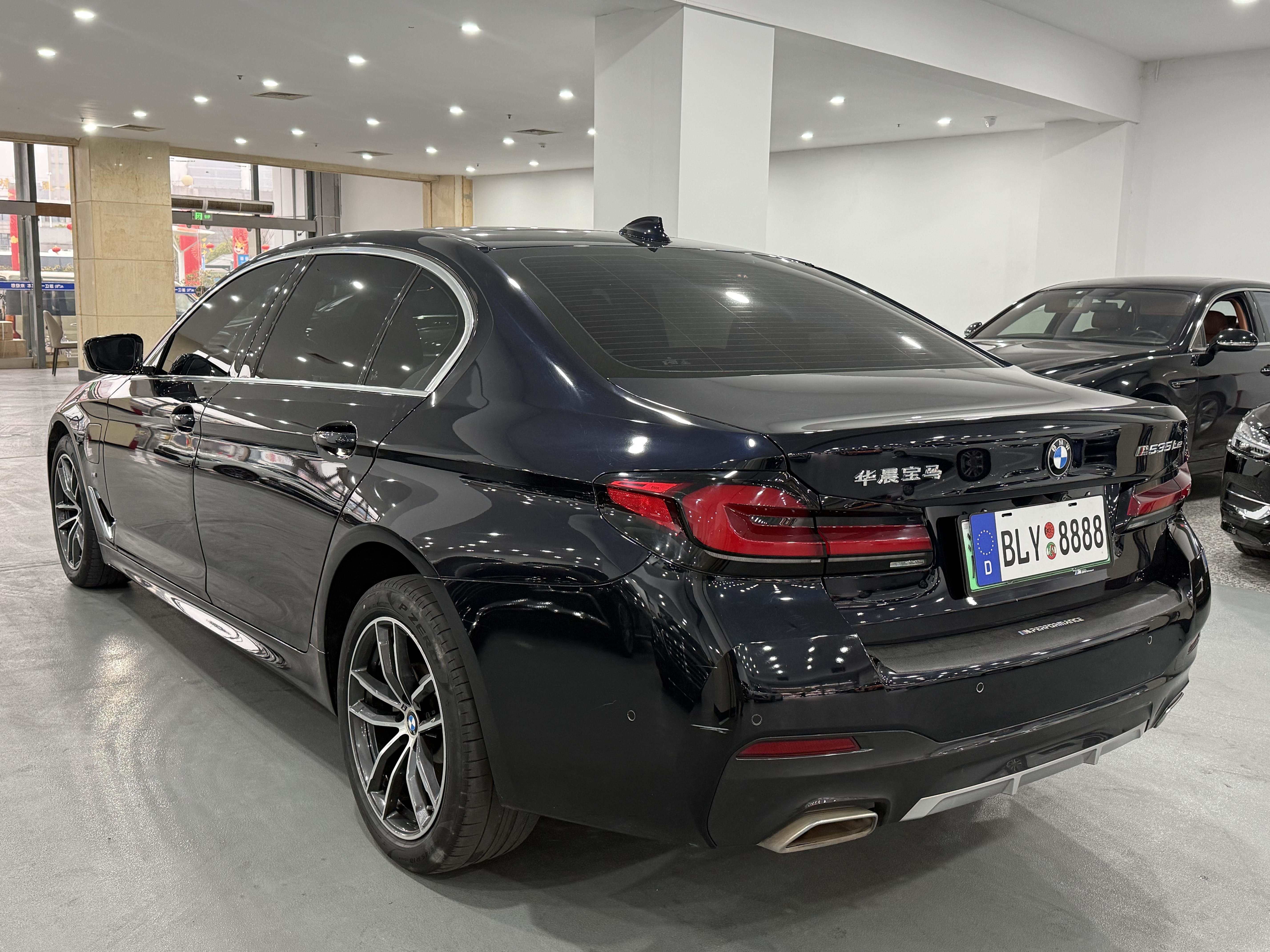 BMW 5 Series New Energy 2021 car image #7