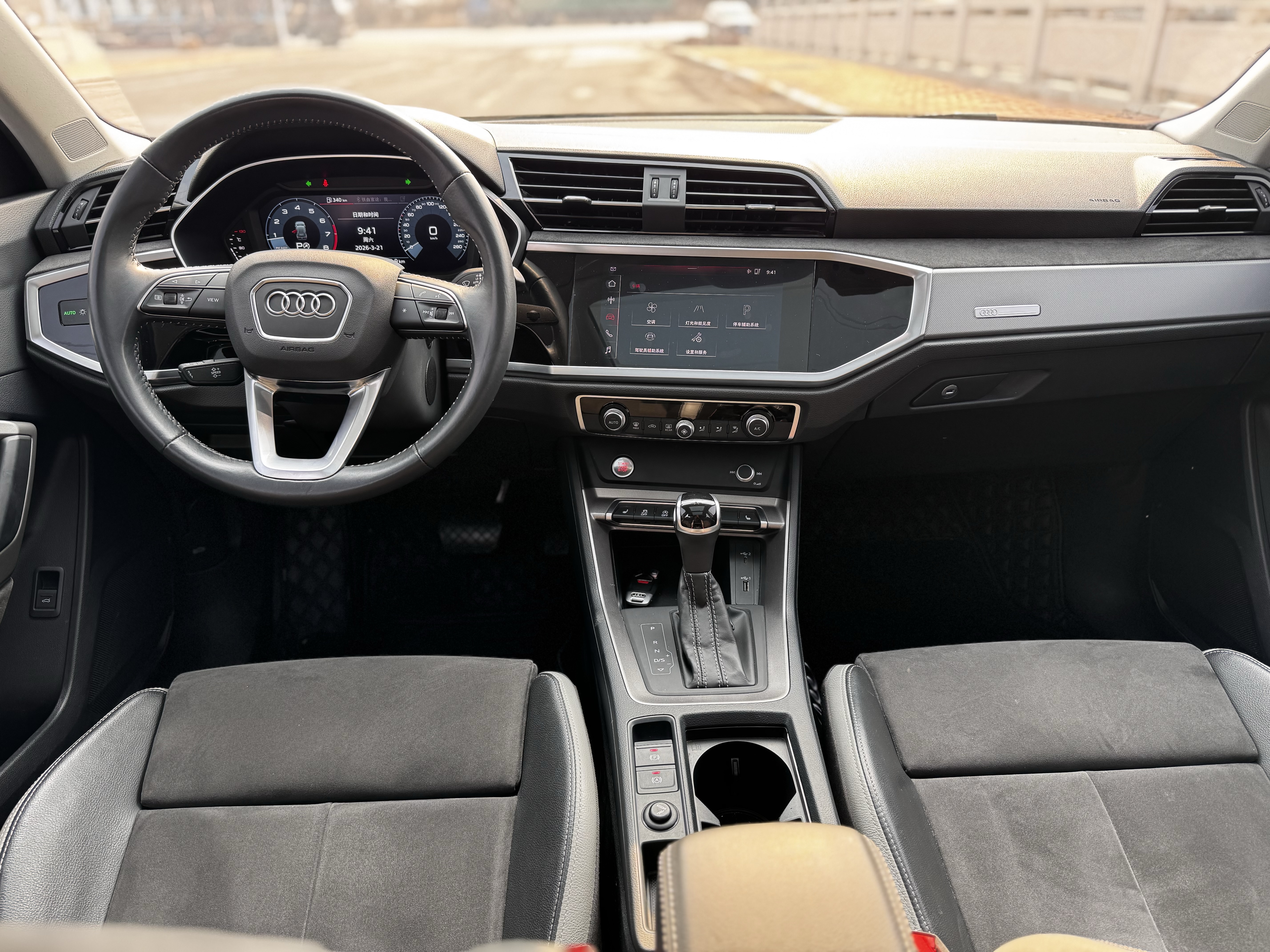 Audi Q3 2021 car image #7