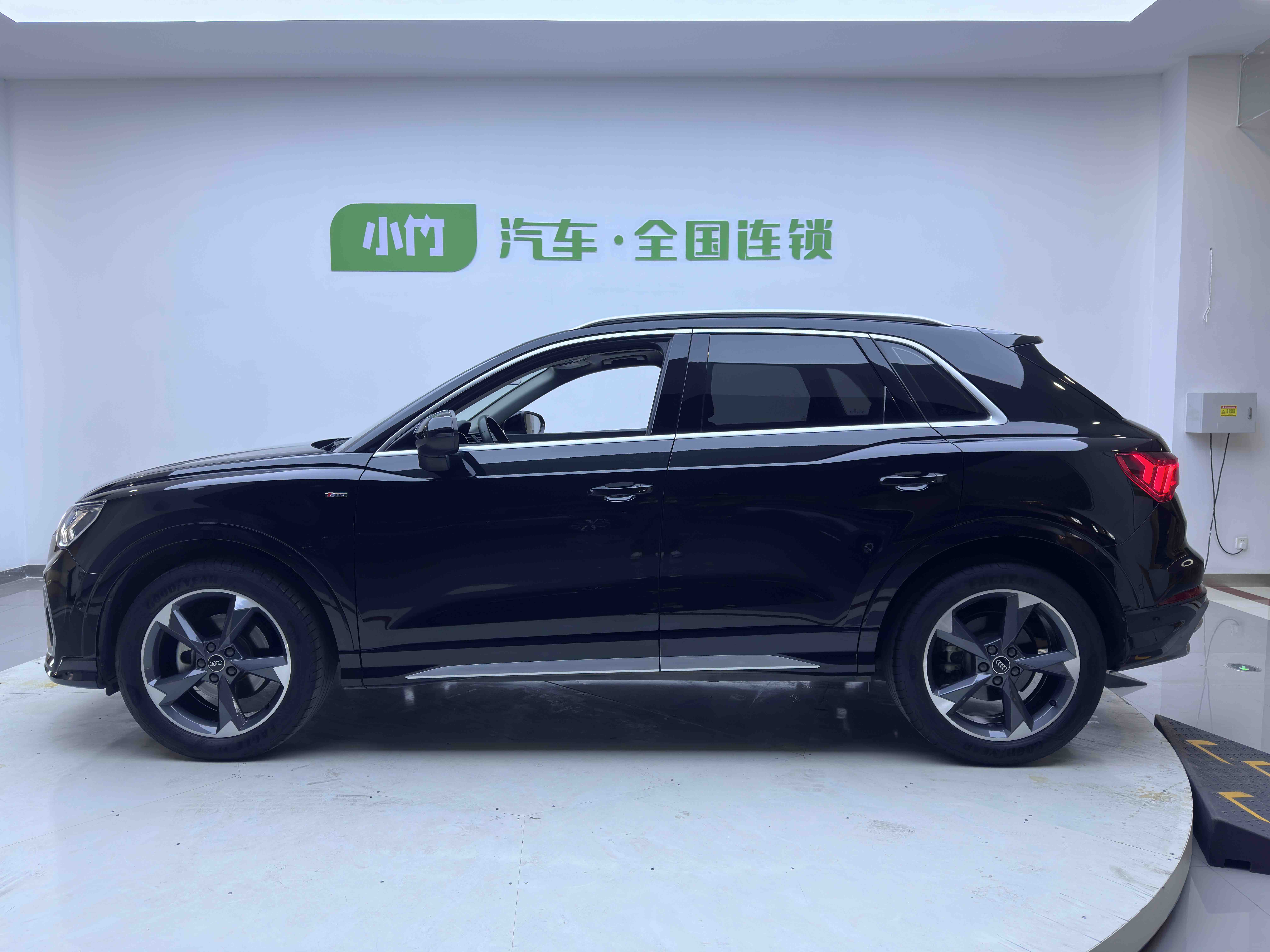 Audi Q3 2021 #7 Audi Q3 2021 car image #7