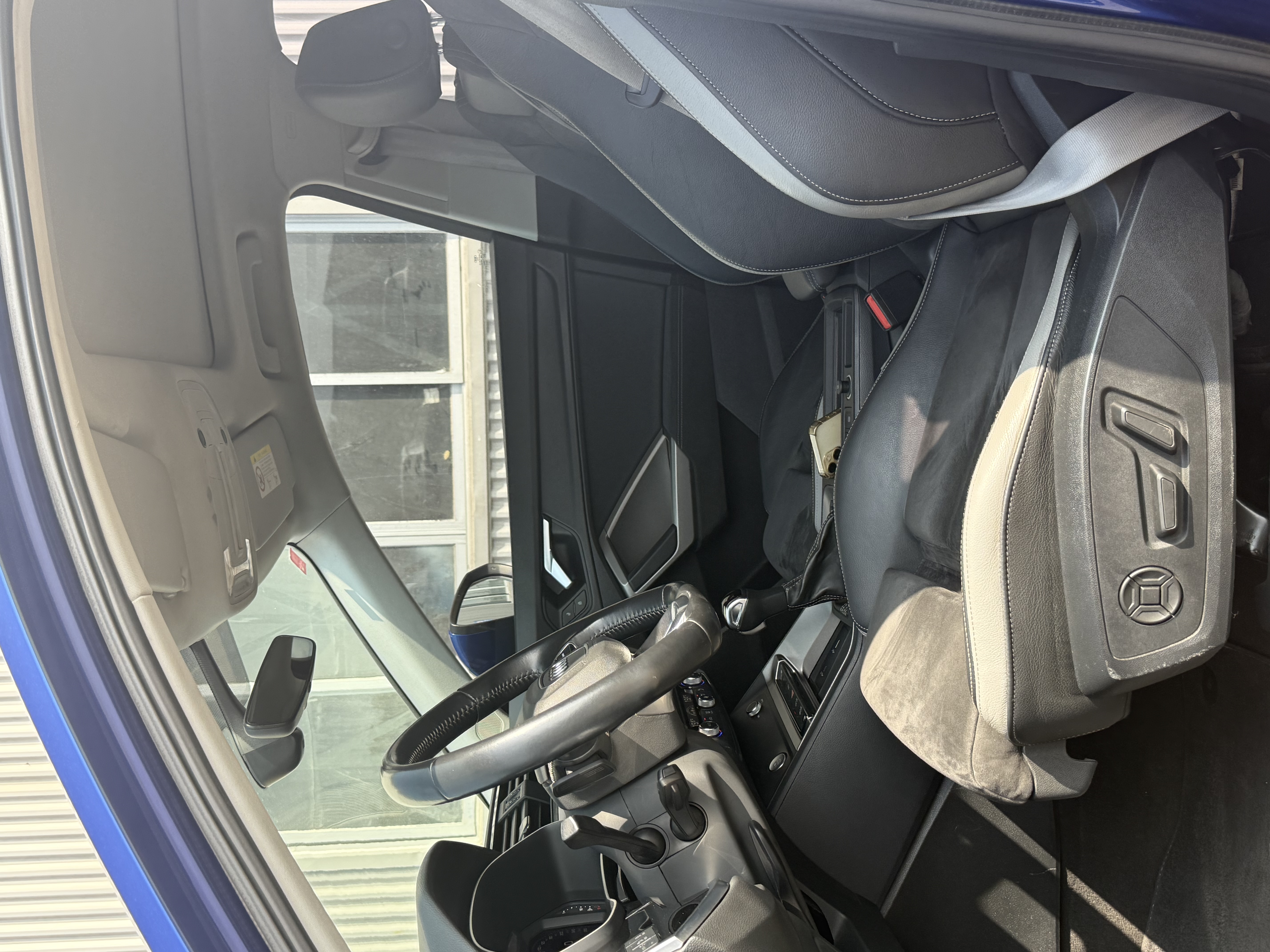 Audi Q3 2020 car image #7