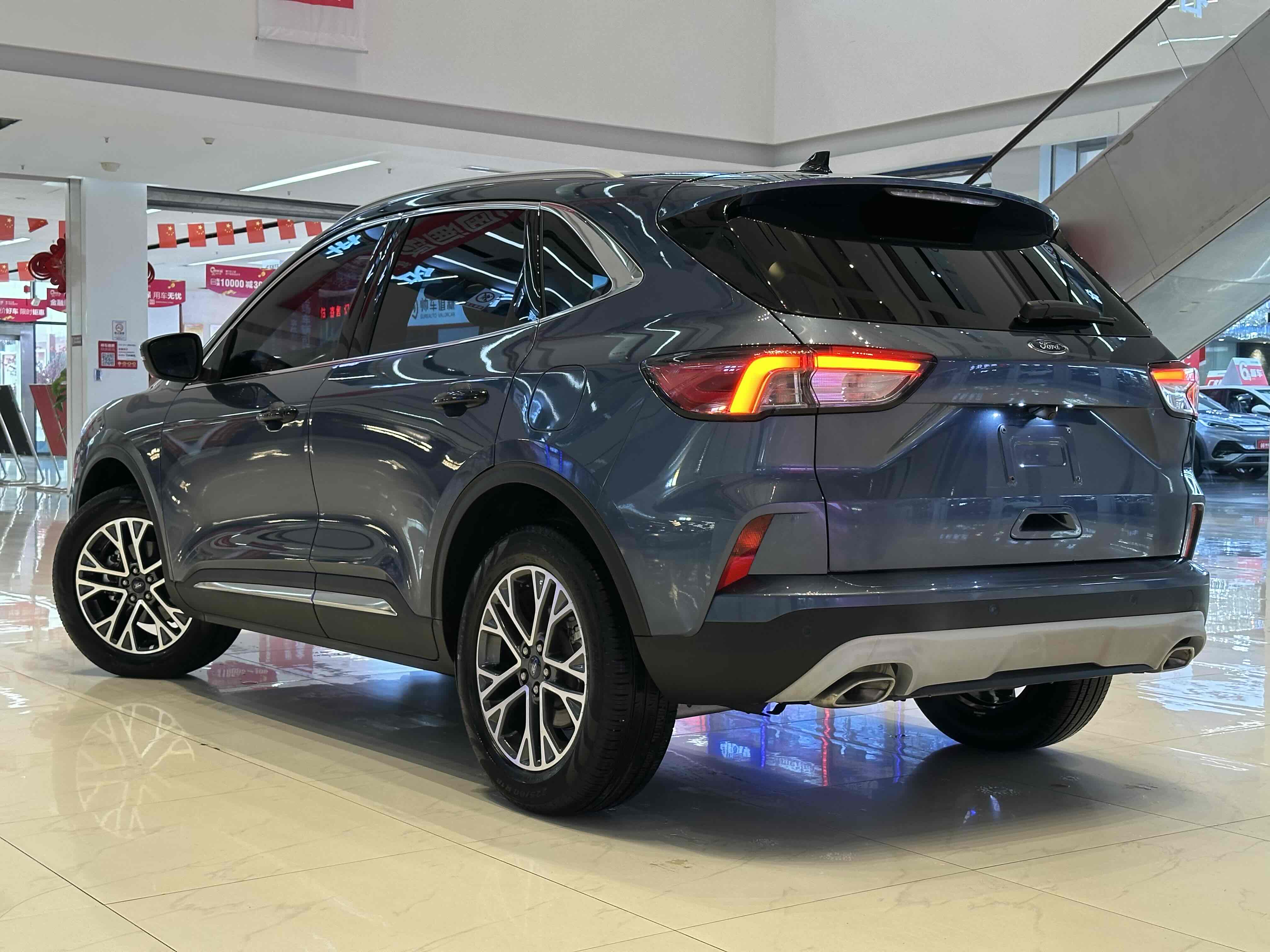 Ford Escape (Imported) 2022 car image #7