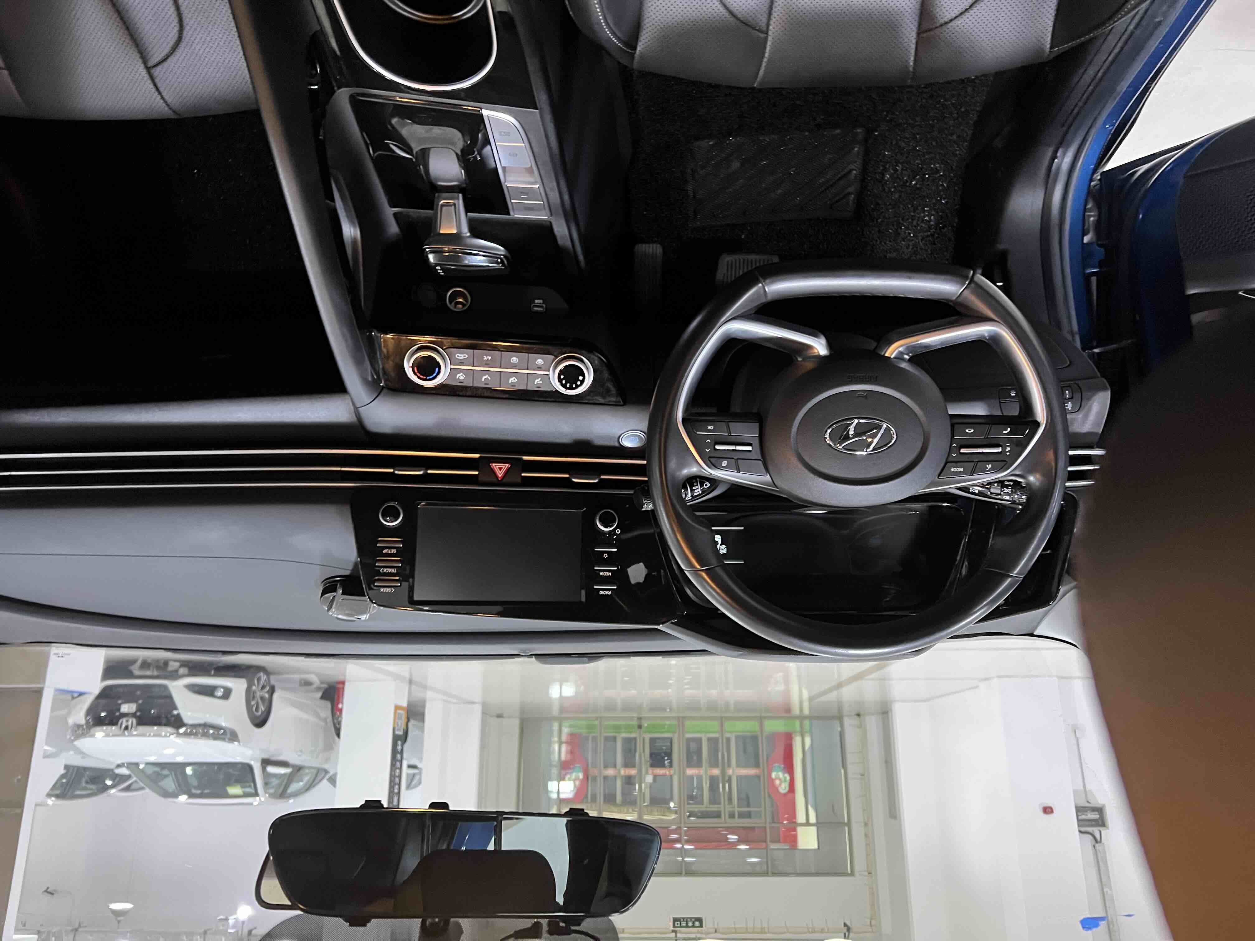 Hyundai Elantra 2021 immagine di auto #7