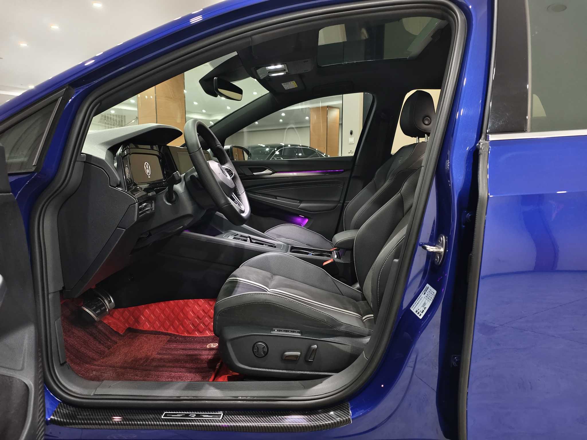 Volkswagen Golf 2021 car image #7