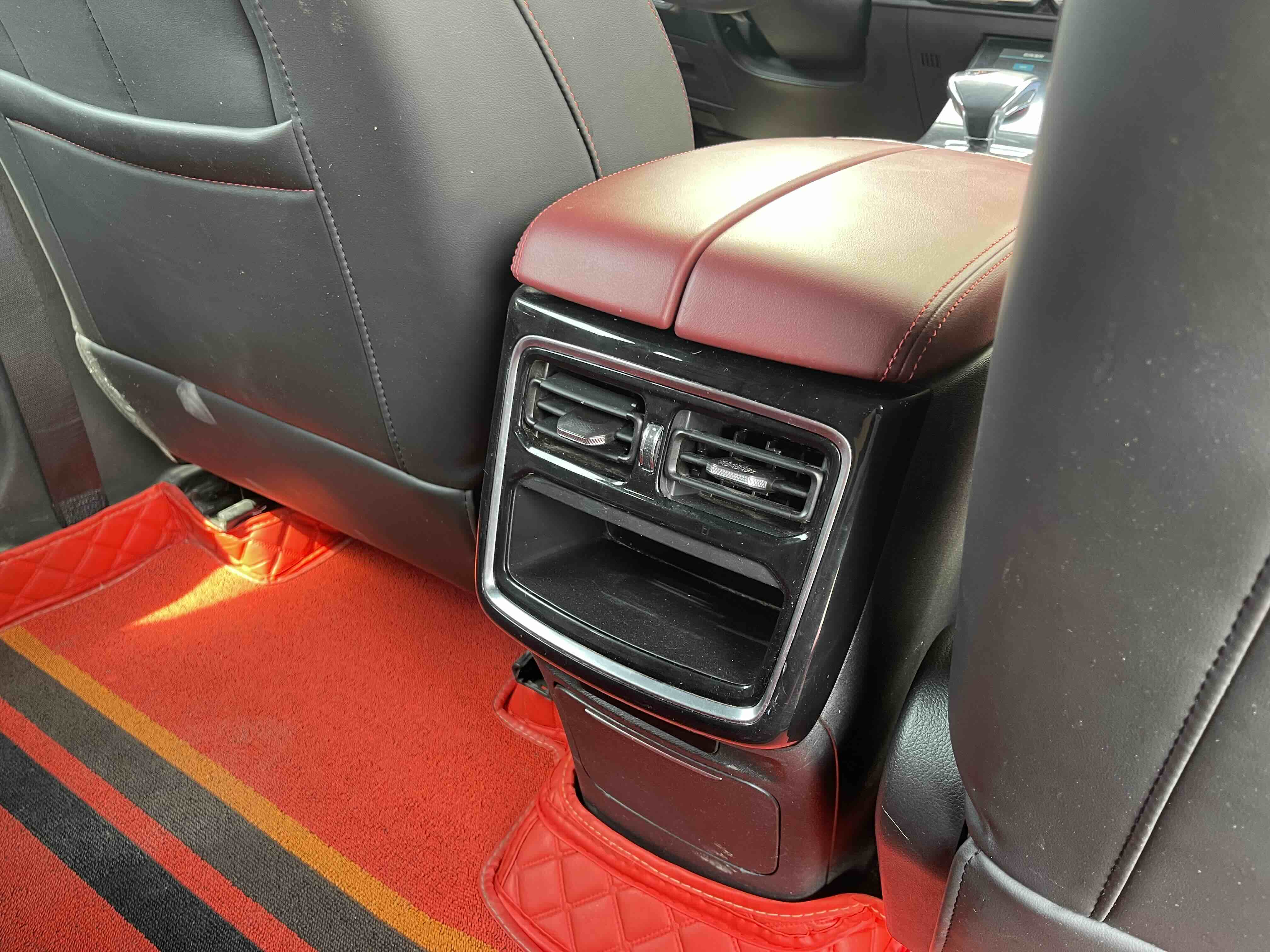 X70 PLUS 2021 car image #7