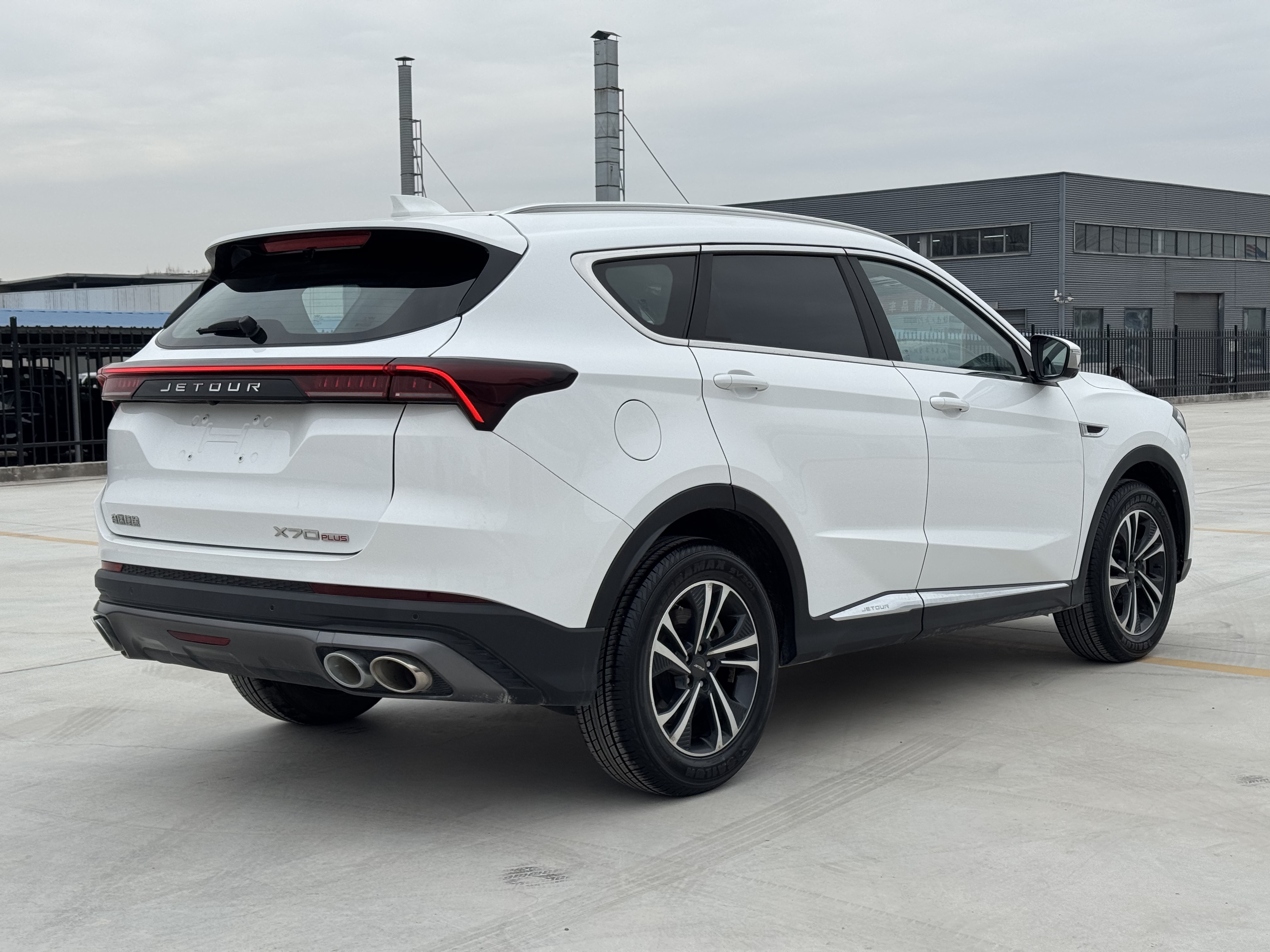 X70 PLUS 2021 #7 X70 PLUS 2021 car image #7