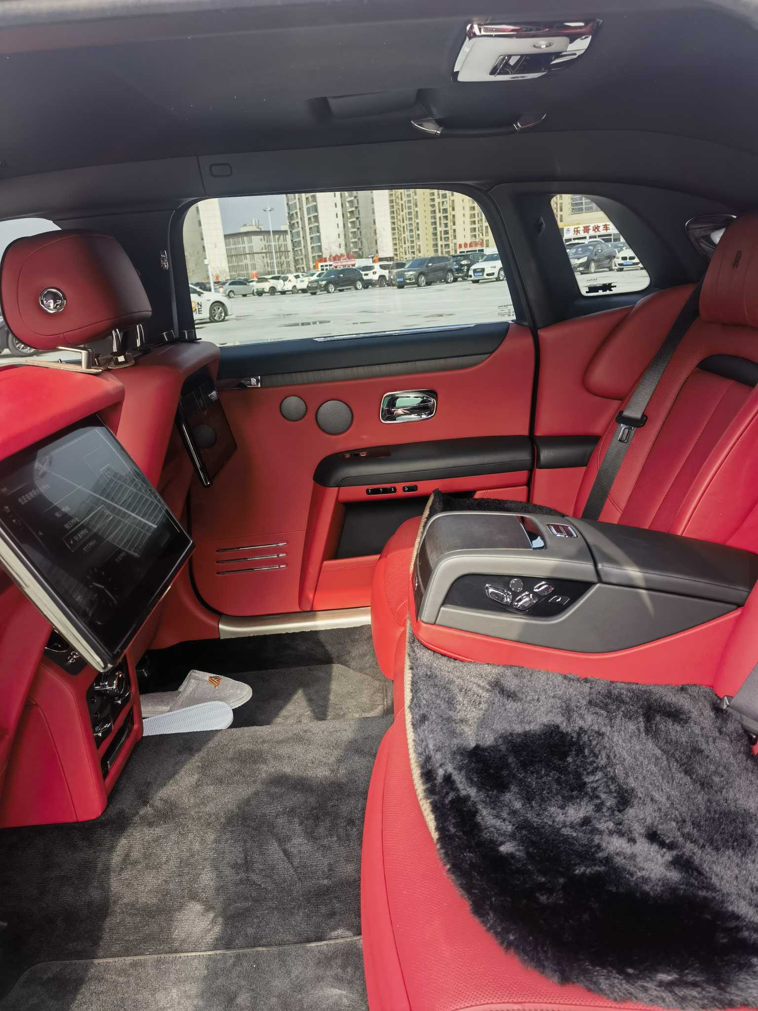 劳斯莱斯 古思特 2021 汽车图片 #7