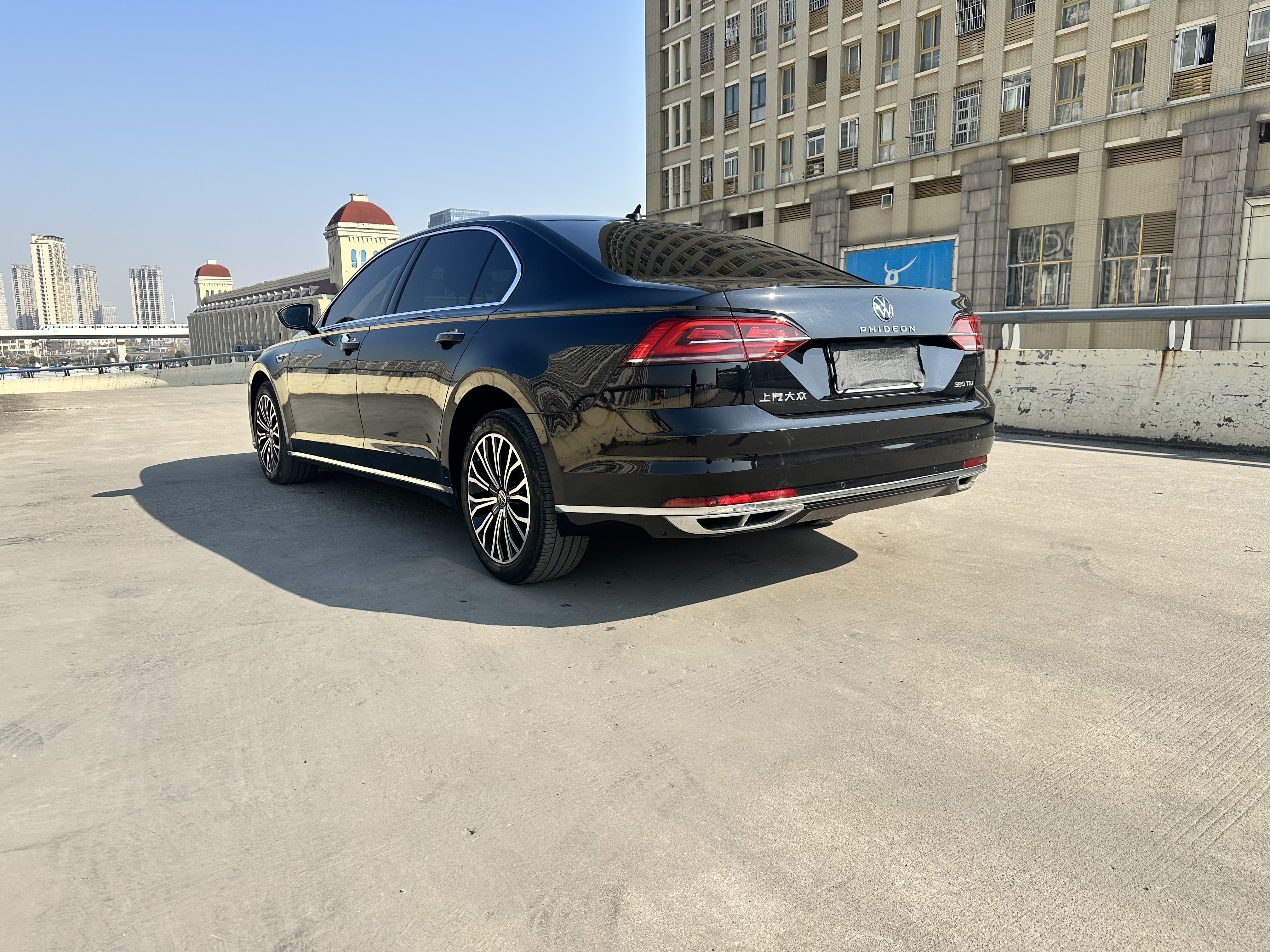 Volkswagen Phideon 2023 immagine di auto #7