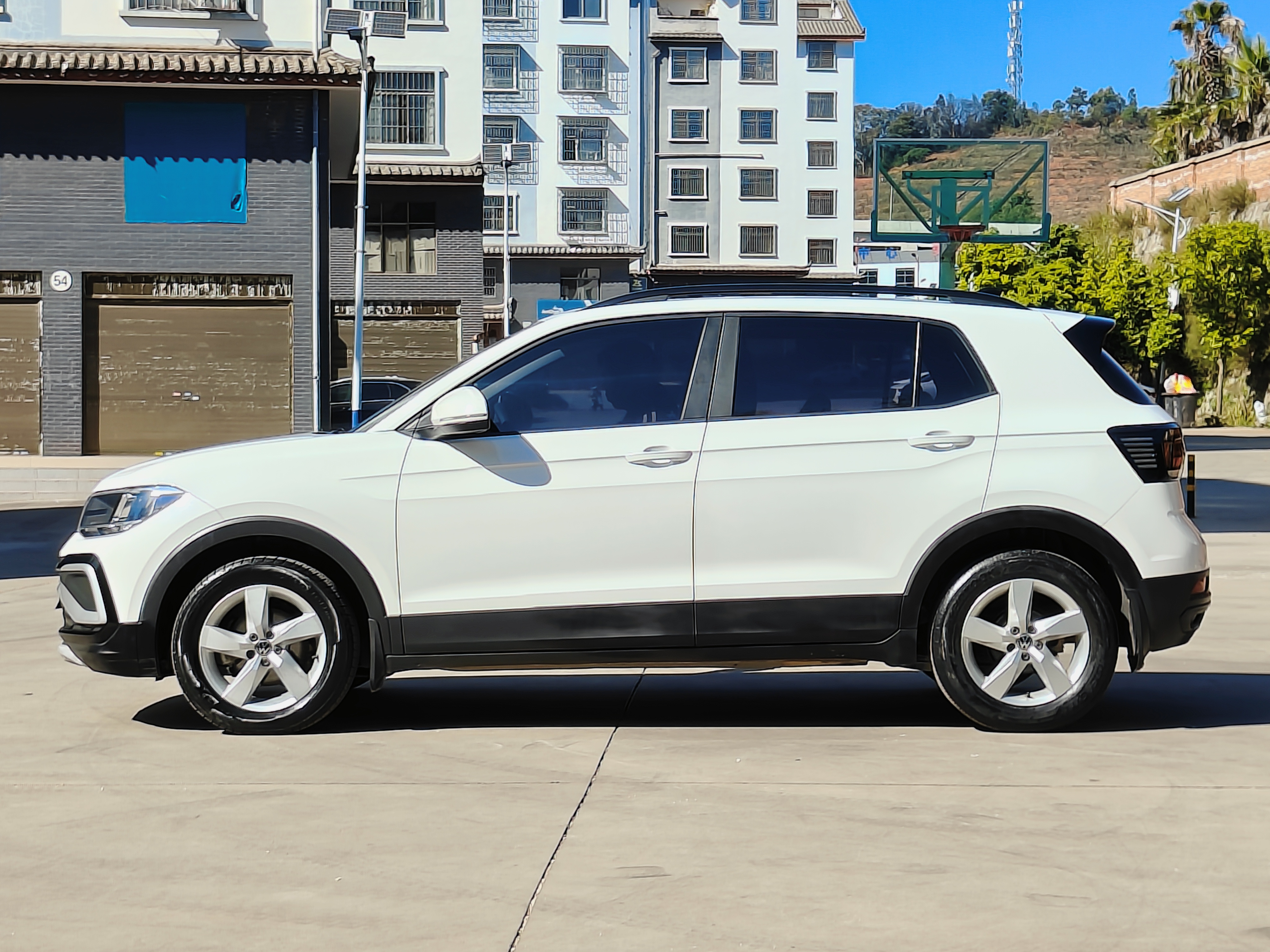 Volkswagen T-Cross 2021 car image #7