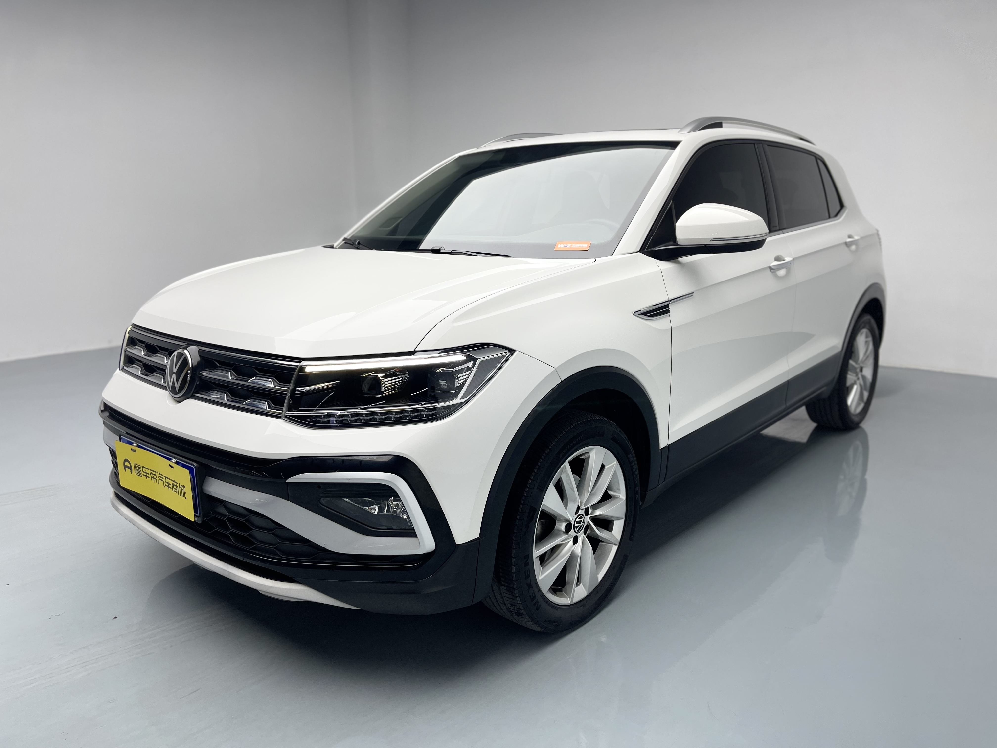Volkswagen T-Cross 2021 car image #7
