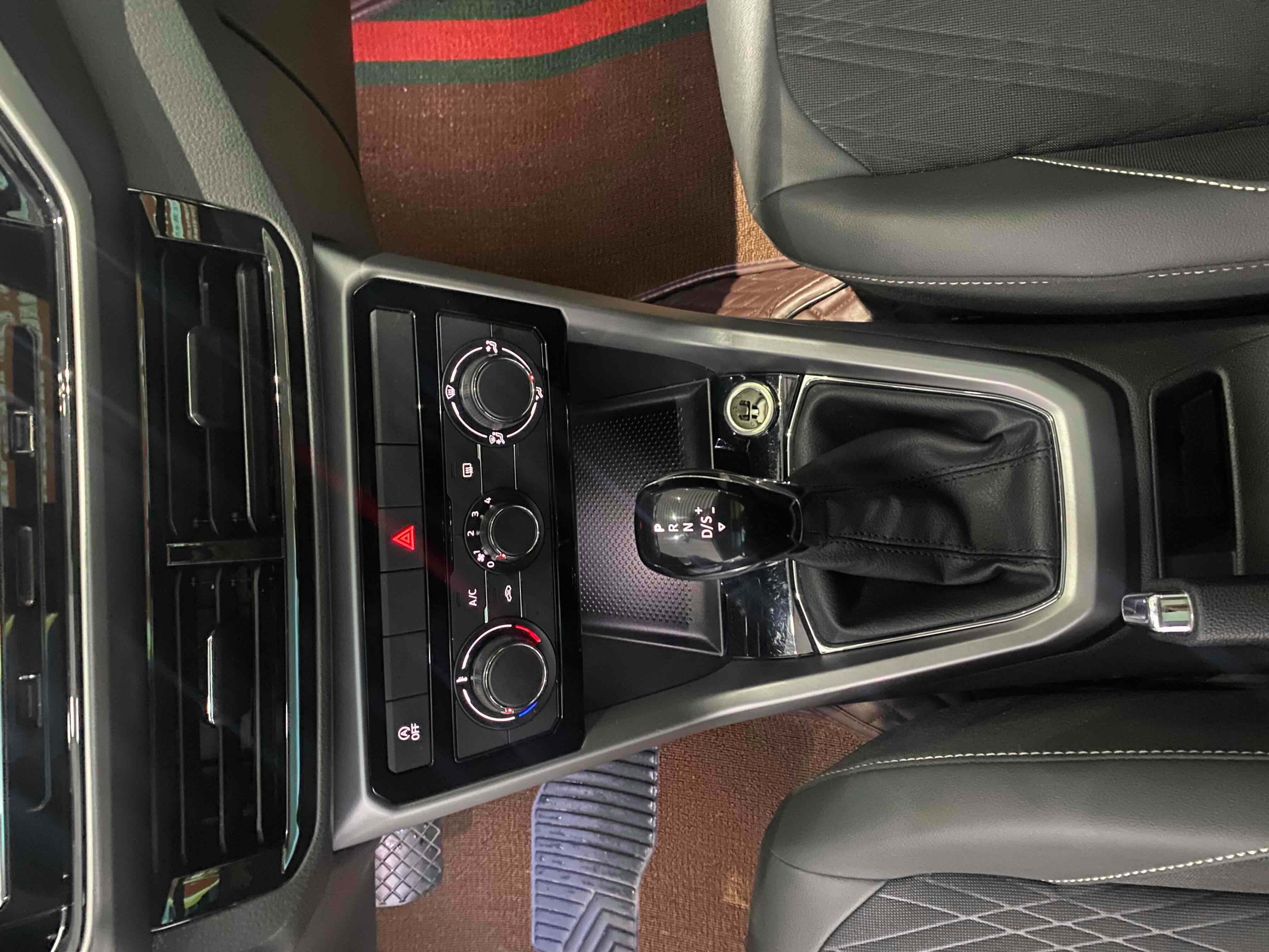 Volkswagen T-Cross 2021 #7 Volkswagen T-Cross 2021 car image #7