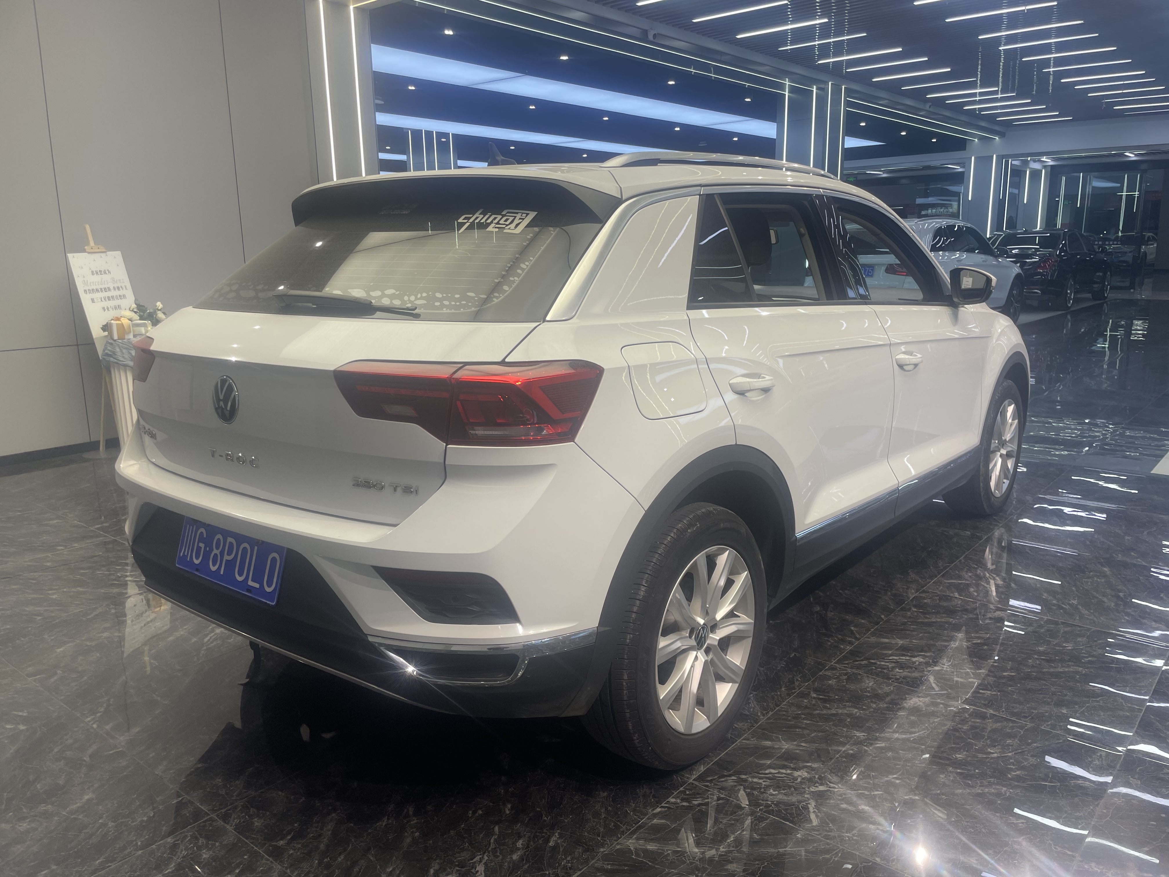 Volkswagen T-Roc 2021 car image #7