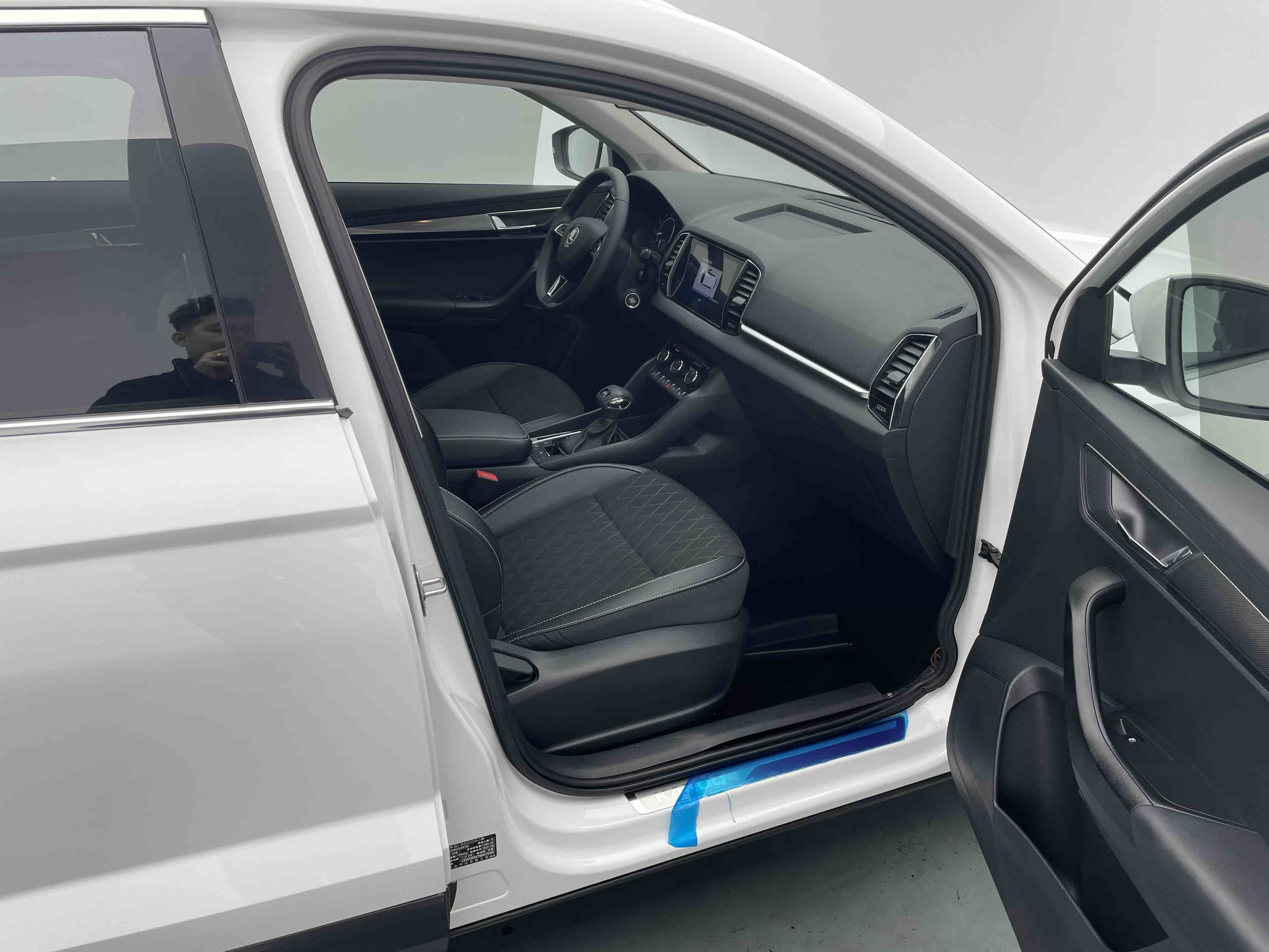 Skoda Karoq 2021 изображение автомобиля #7