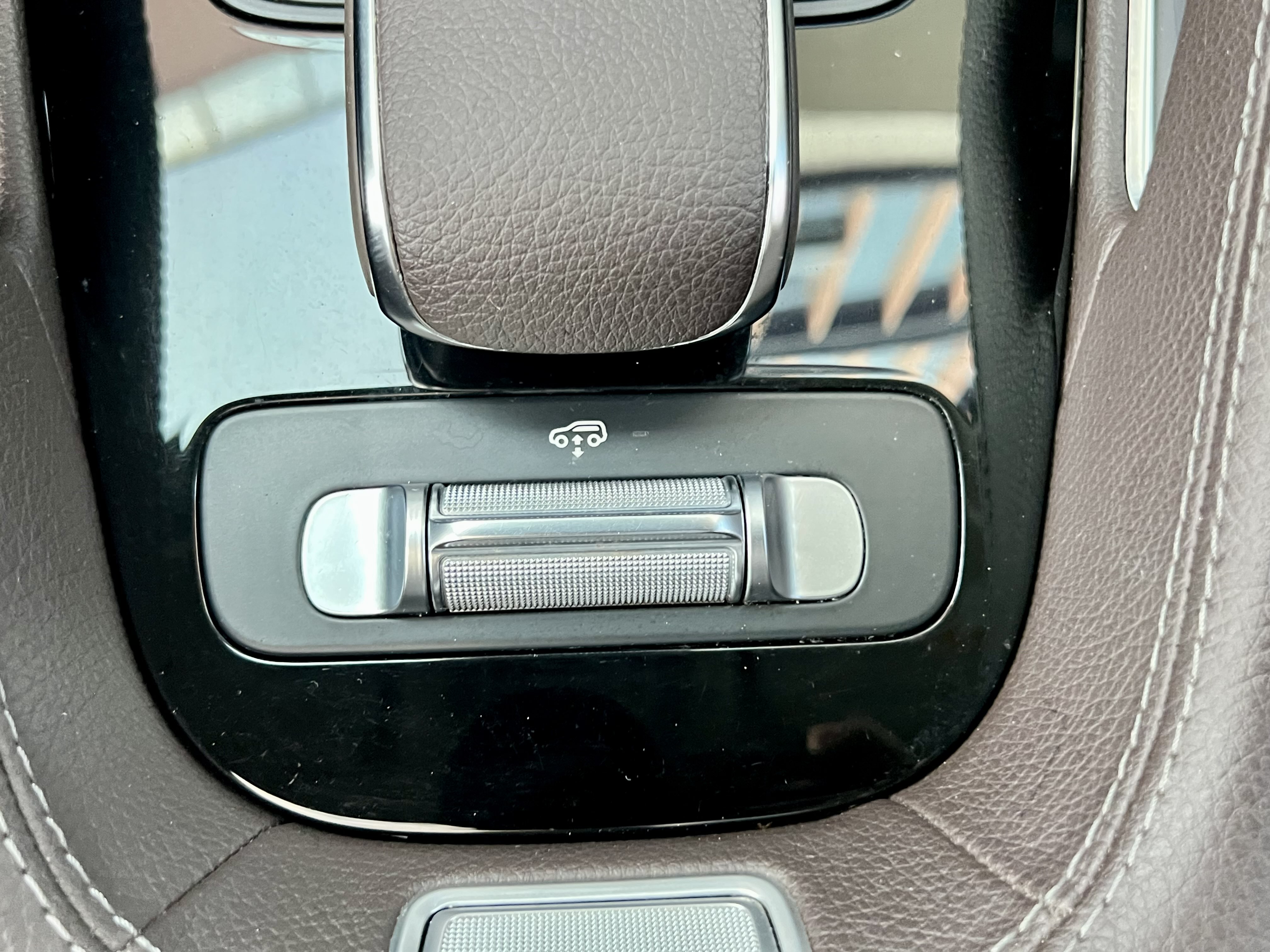 Mercedes-Benz GLE Class 2021 car image #7