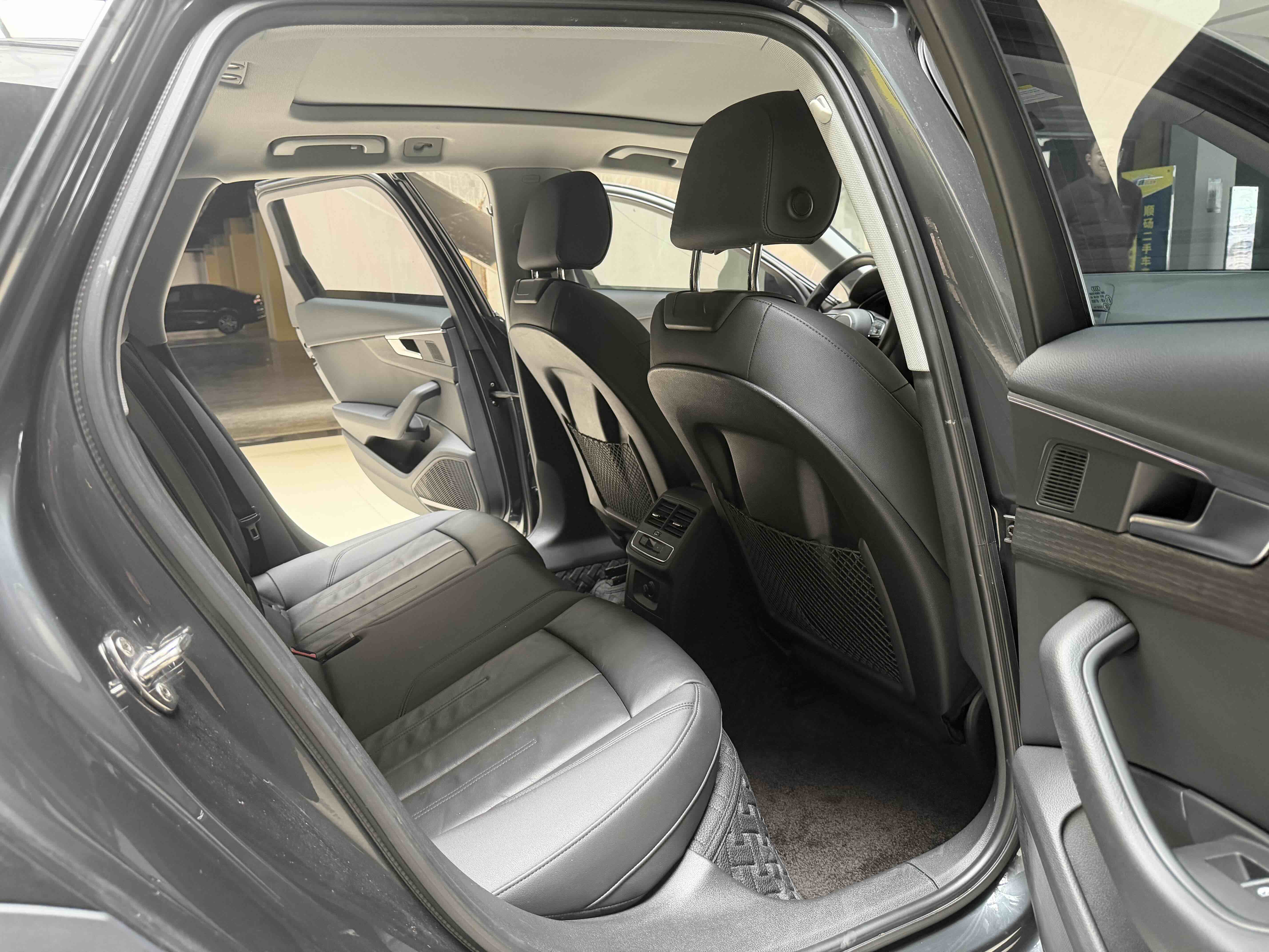 Audi A4 (Imported) 2023 صورة سيارة #7