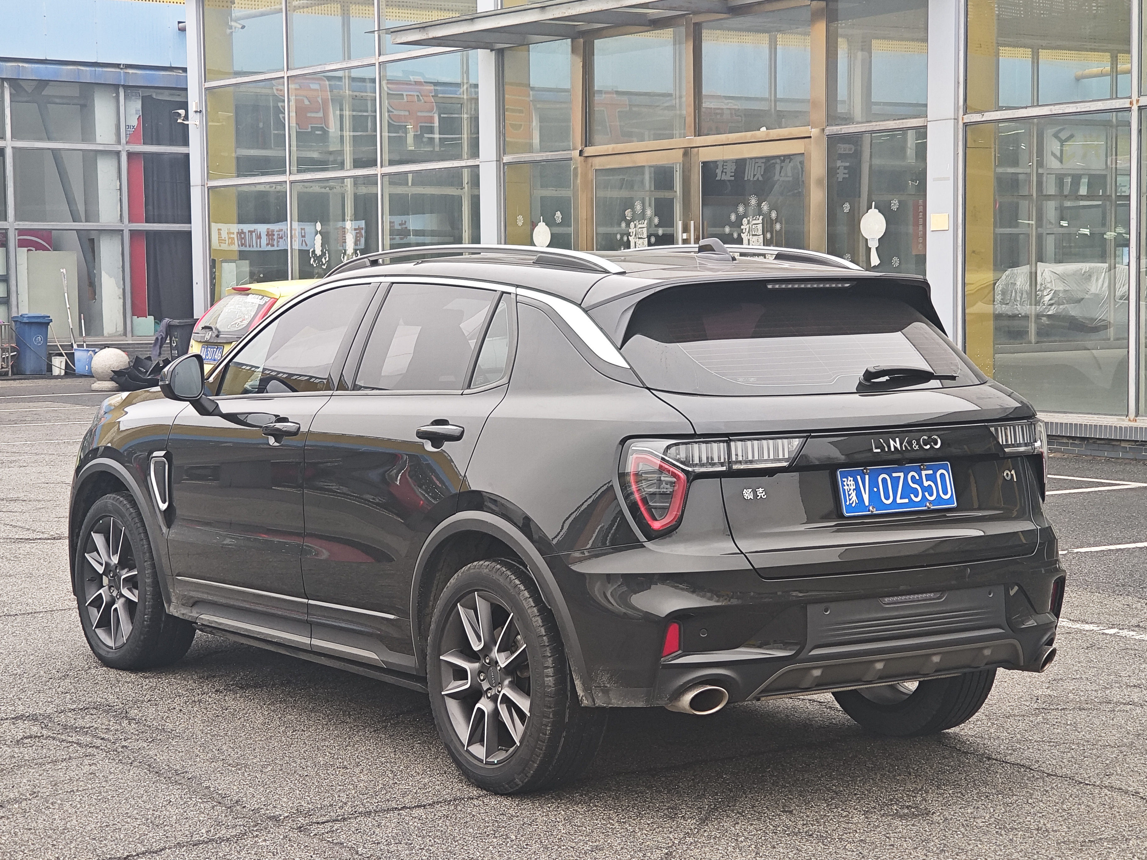 Lynk & Co 01 2021 #7 Lynk & Co 01 2021 car image #7