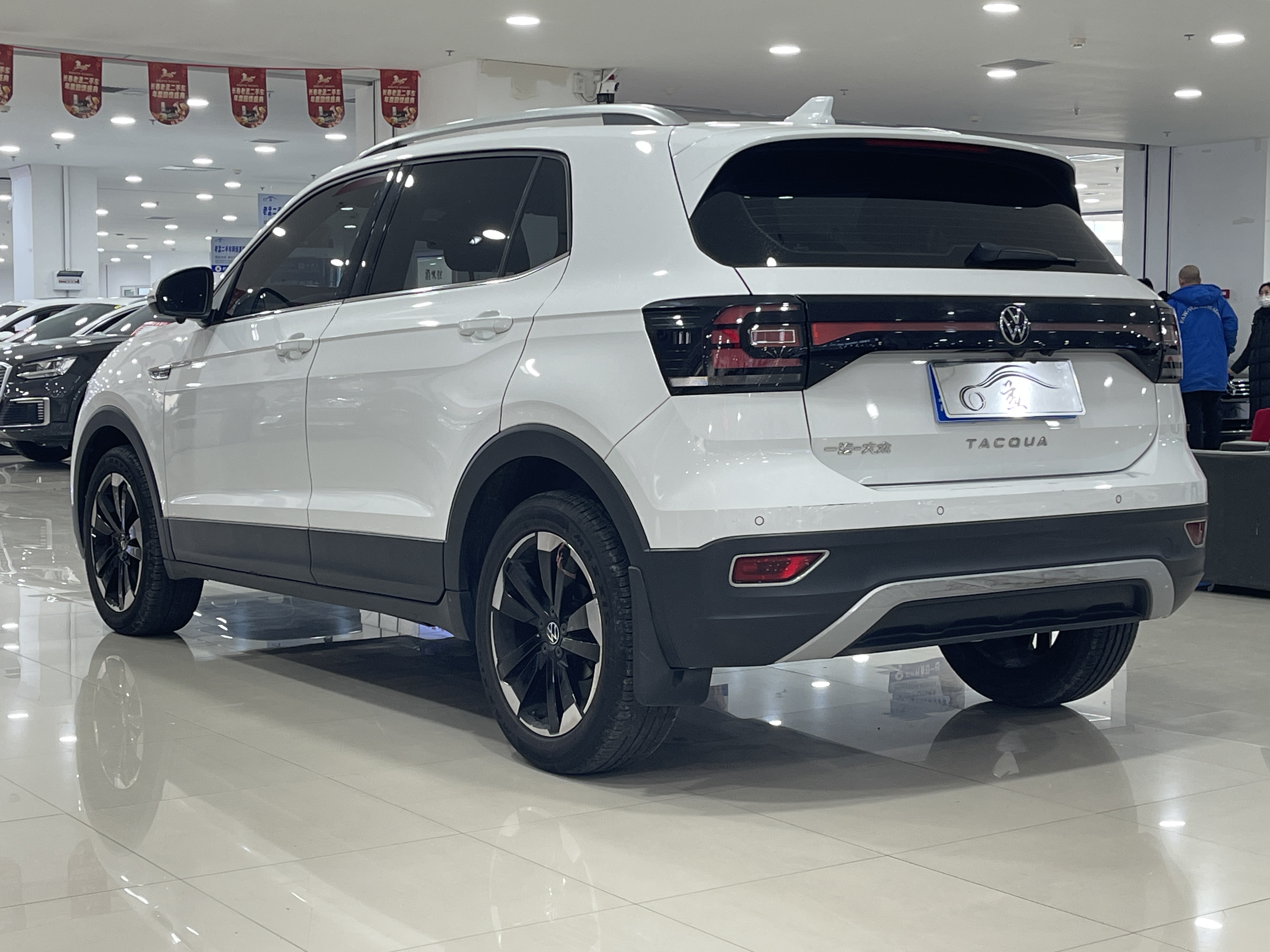 Volkswagen Tacqua 2021 immagine di auto #7