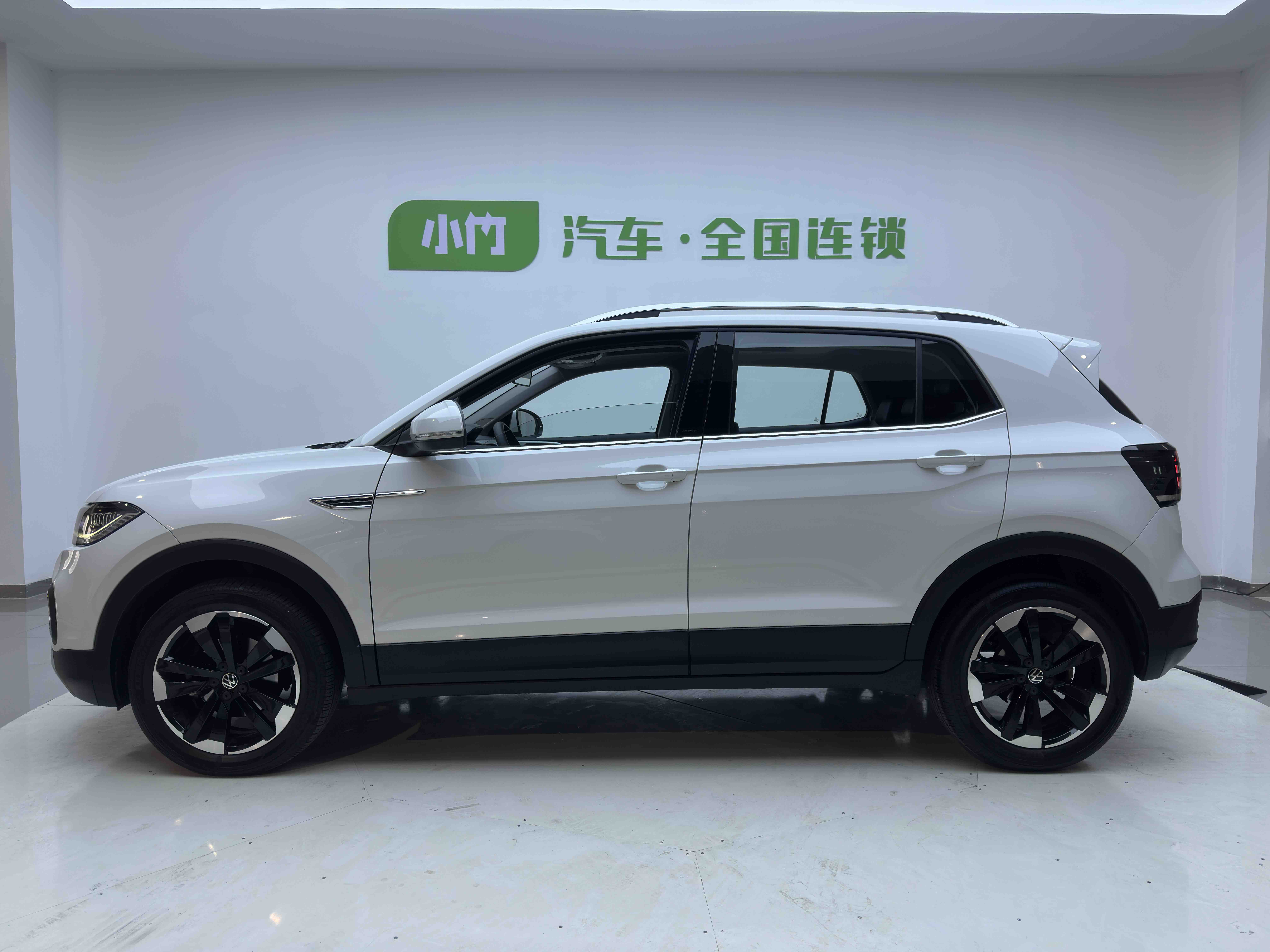 Volkswagen Tacqua 2023 car image #7