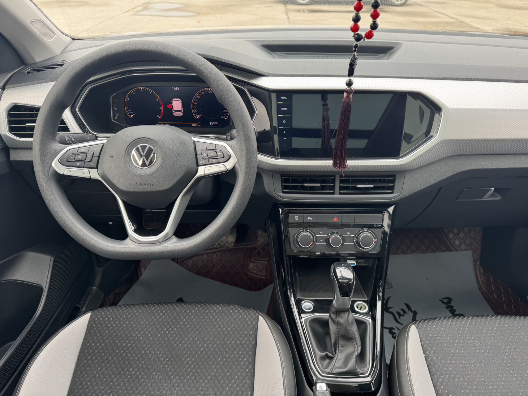 Volkswagen Tacqua 2022 car image #7