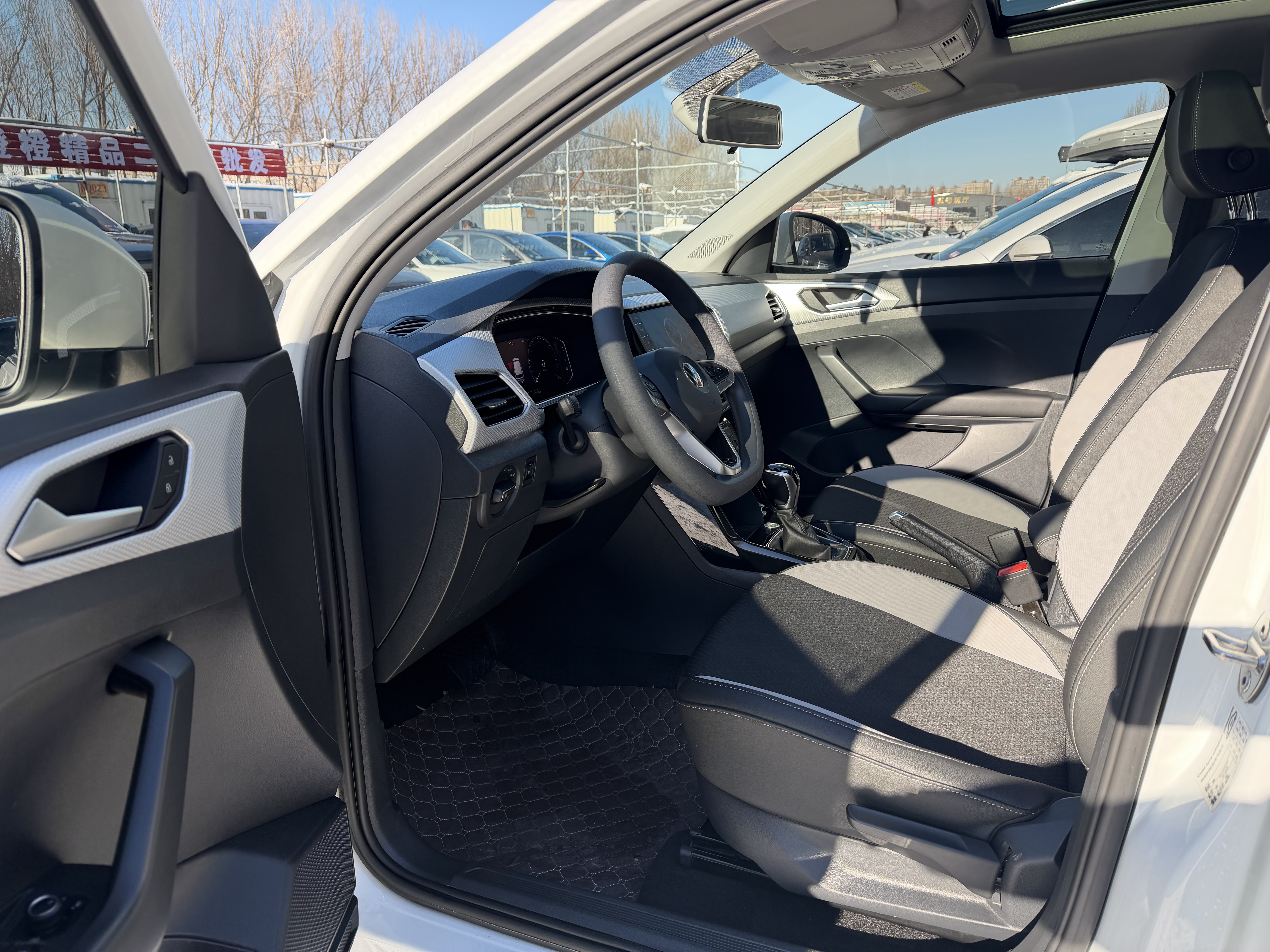 Volkswagen Tacqua 2021 car image #7