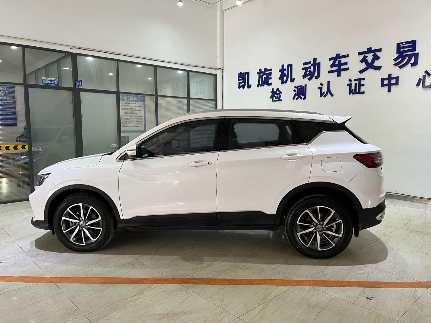 GEELY Coolray 2021 car image #7