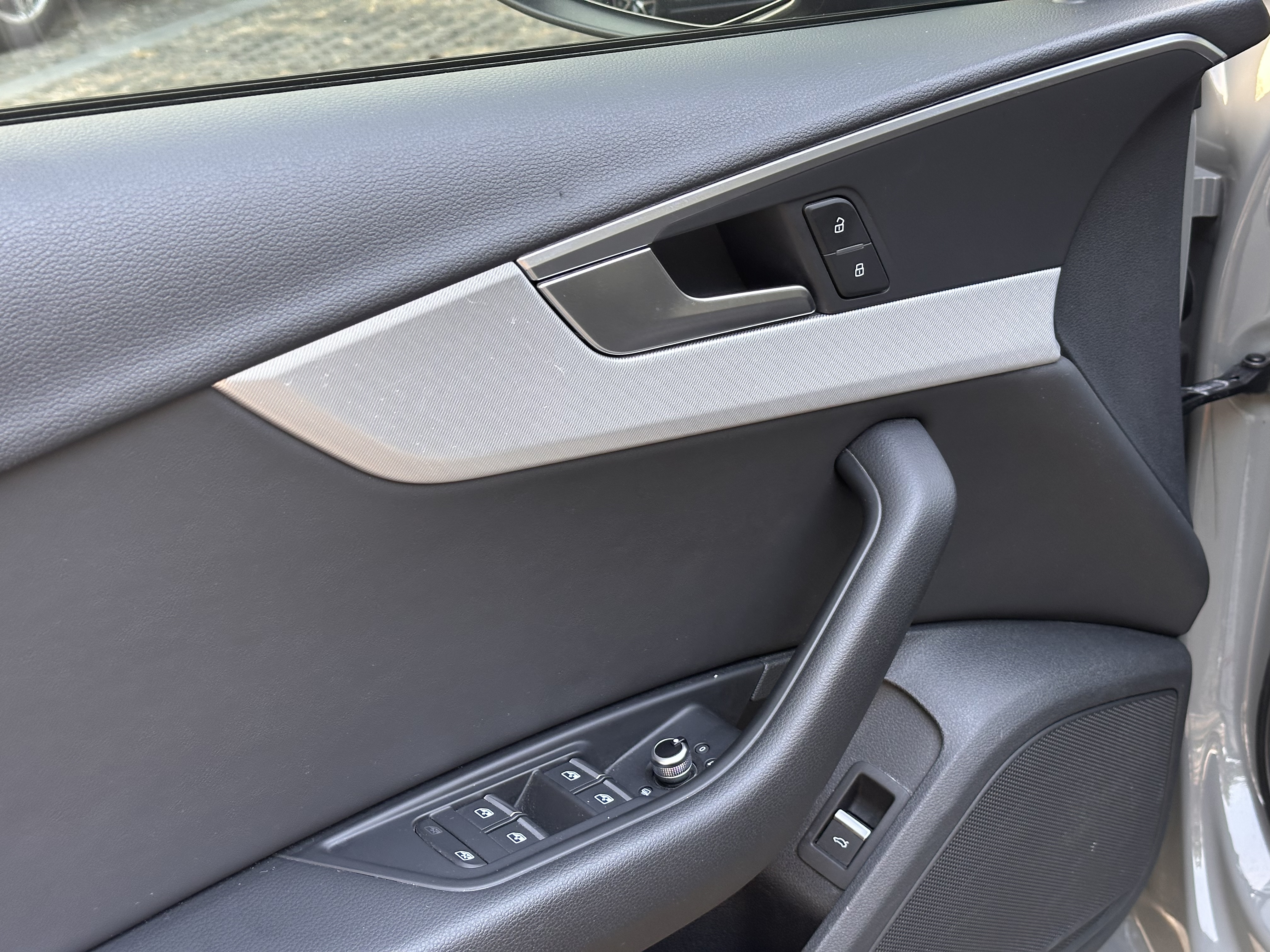 Audi A4 (Imported) 2021 #7 Audi A4 (Imported) 2021 car image #7