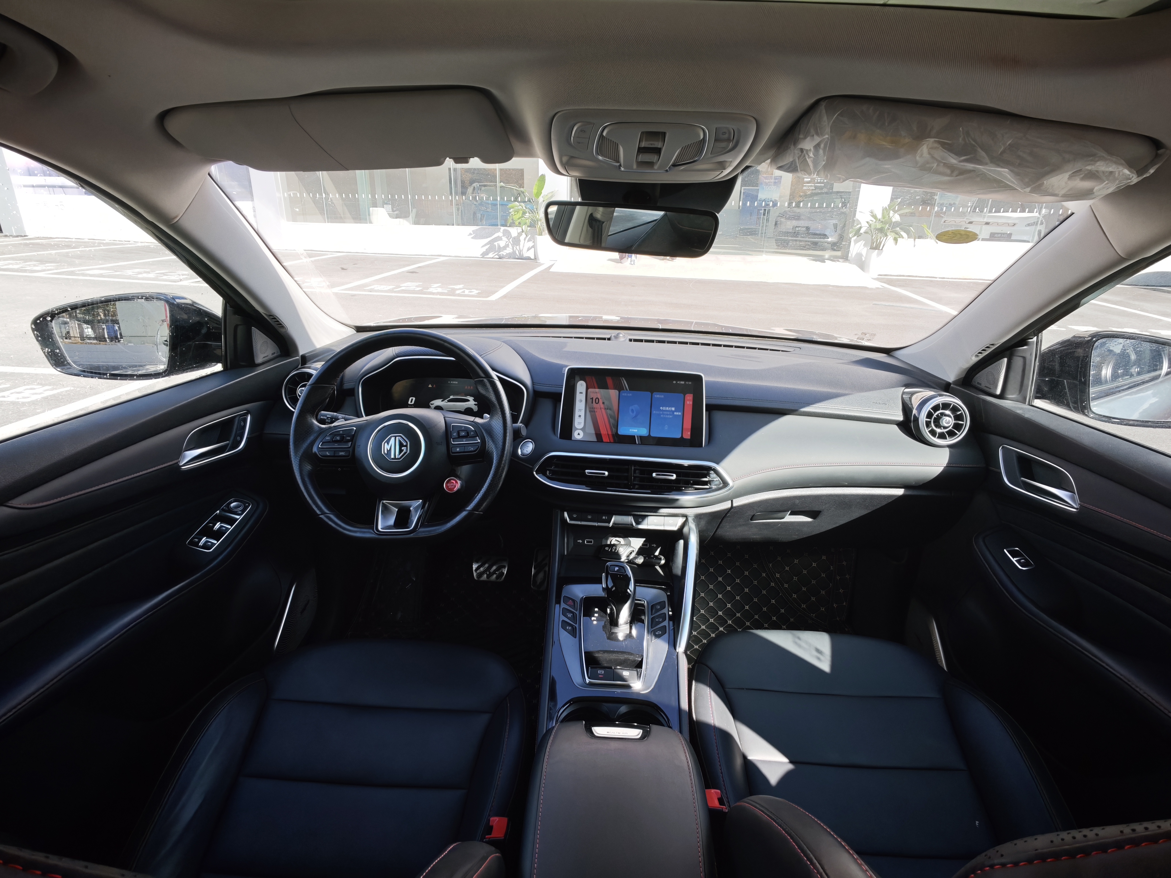 MG Pilot New Energy 2022 #7 MG Pilot New Energy 2022 car image #7