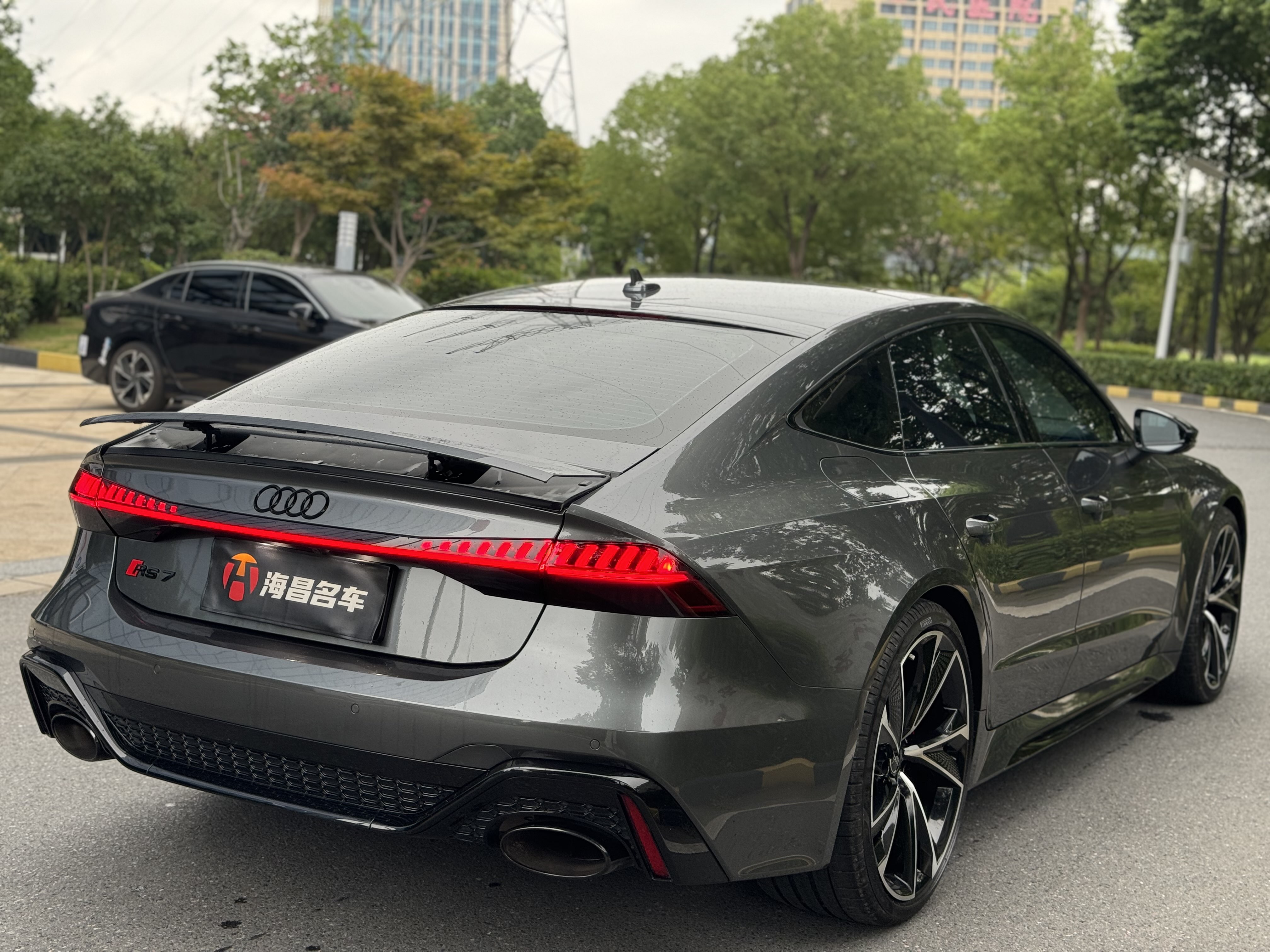 Audi RS 7 2021 car image #7