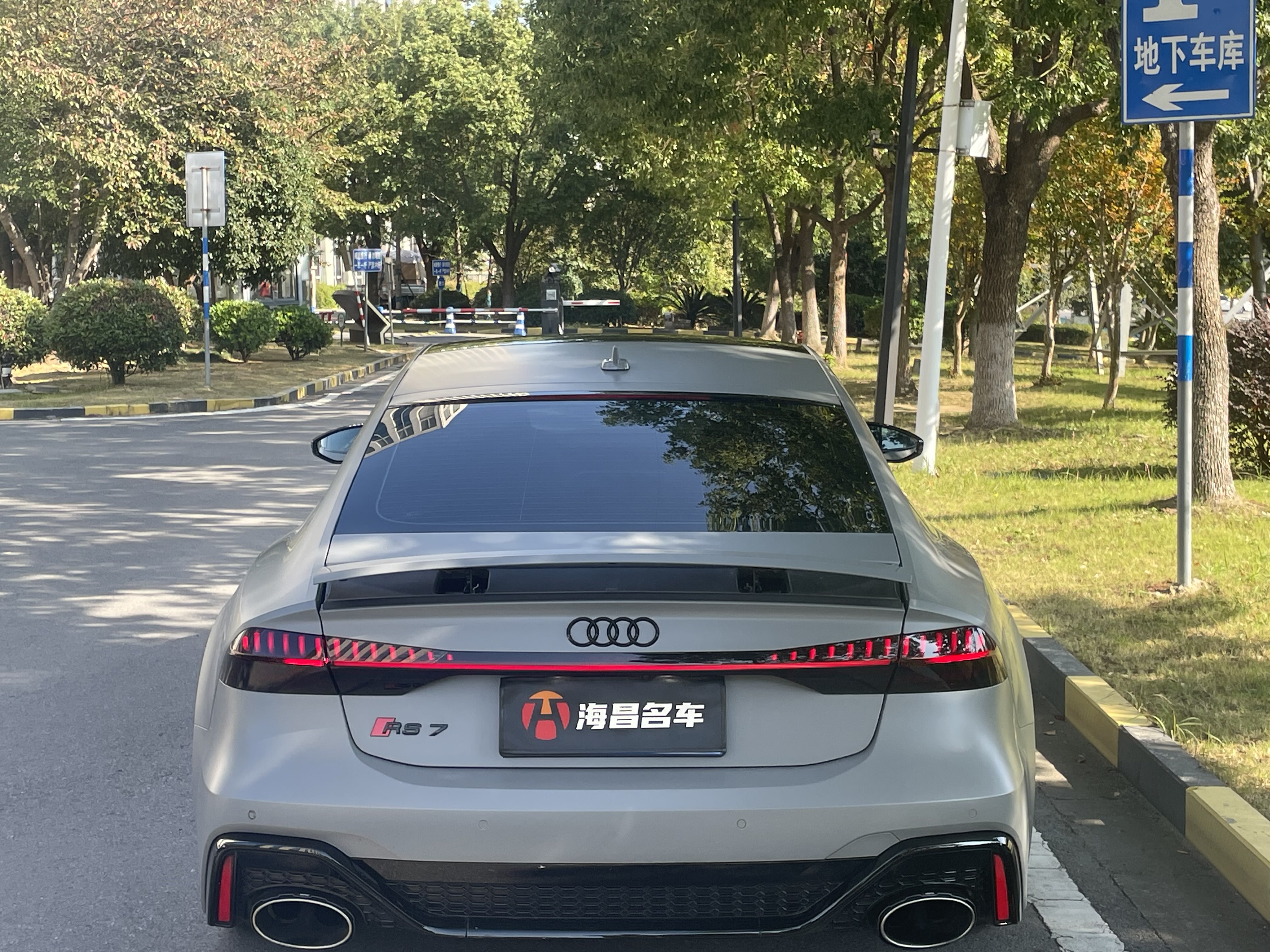 Audi RS 7 2024 car image #7