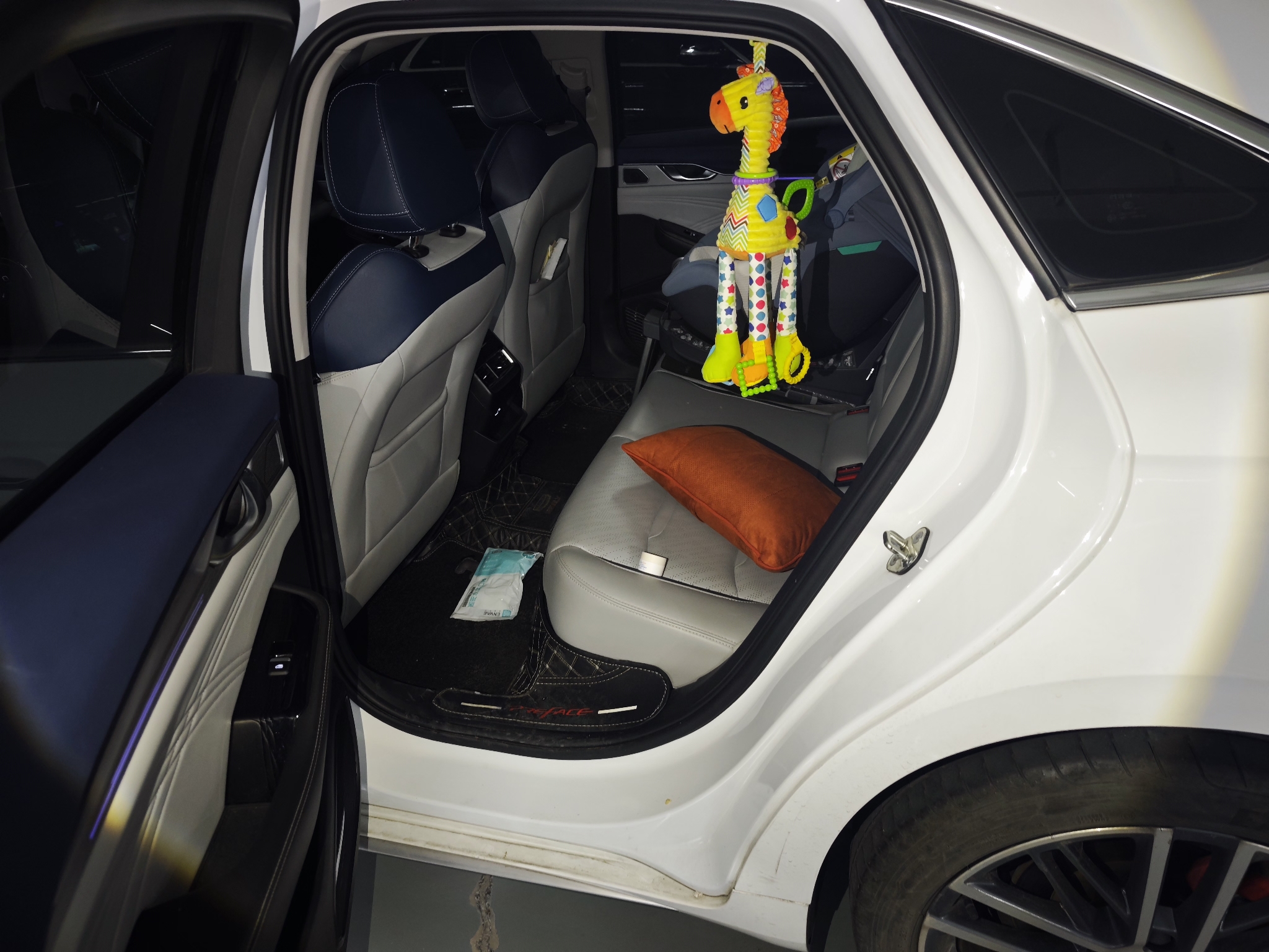 GEELY Preface 2021 immagine di auto #7