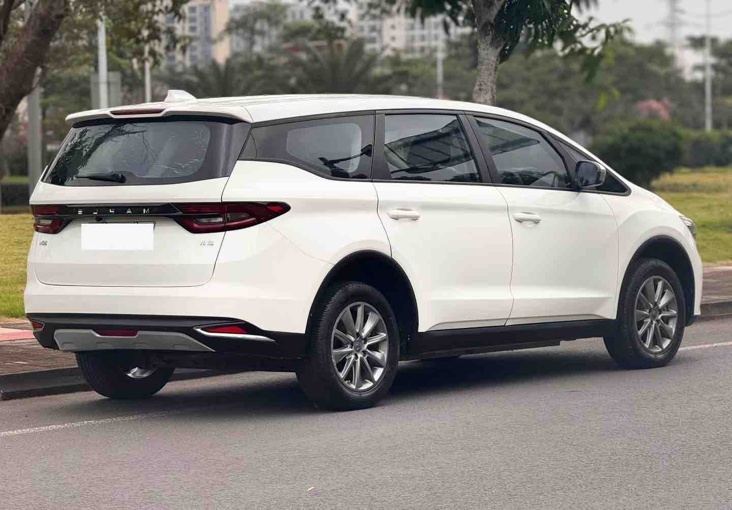 睿蓝汽车 枫叶80v 2022 汽车图片 #7