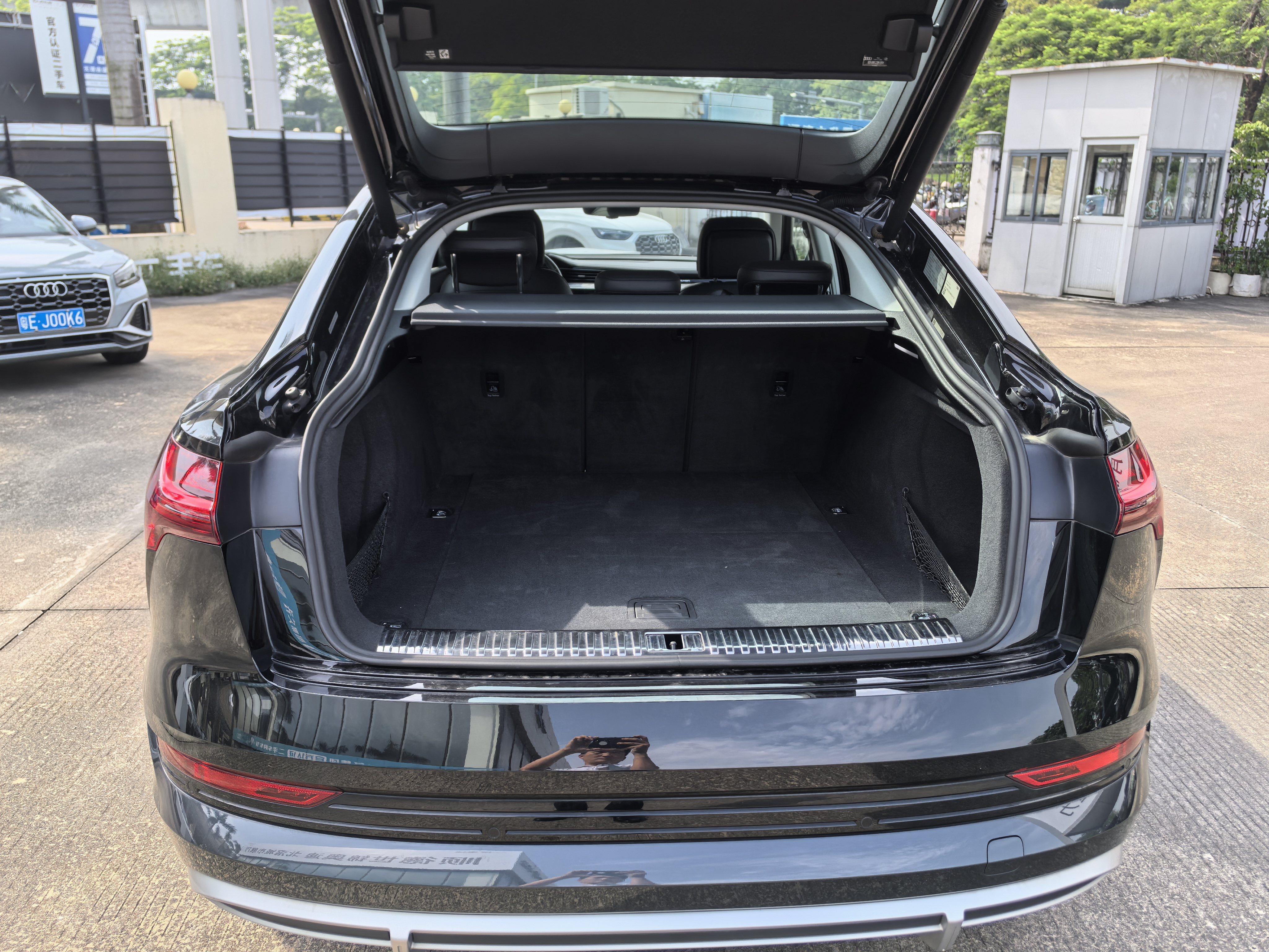 Audi e-tron (Imported) 2022 car image #7