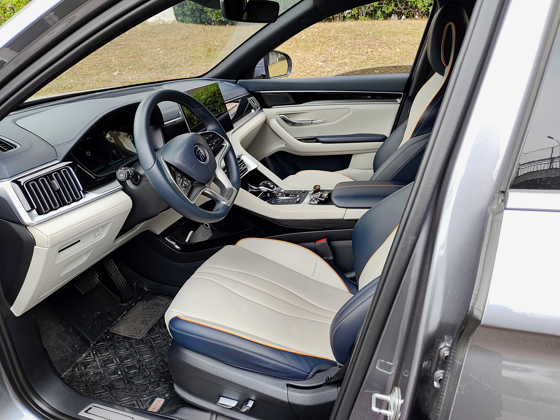 BYD Song Plus New Energy 2023 car image #7