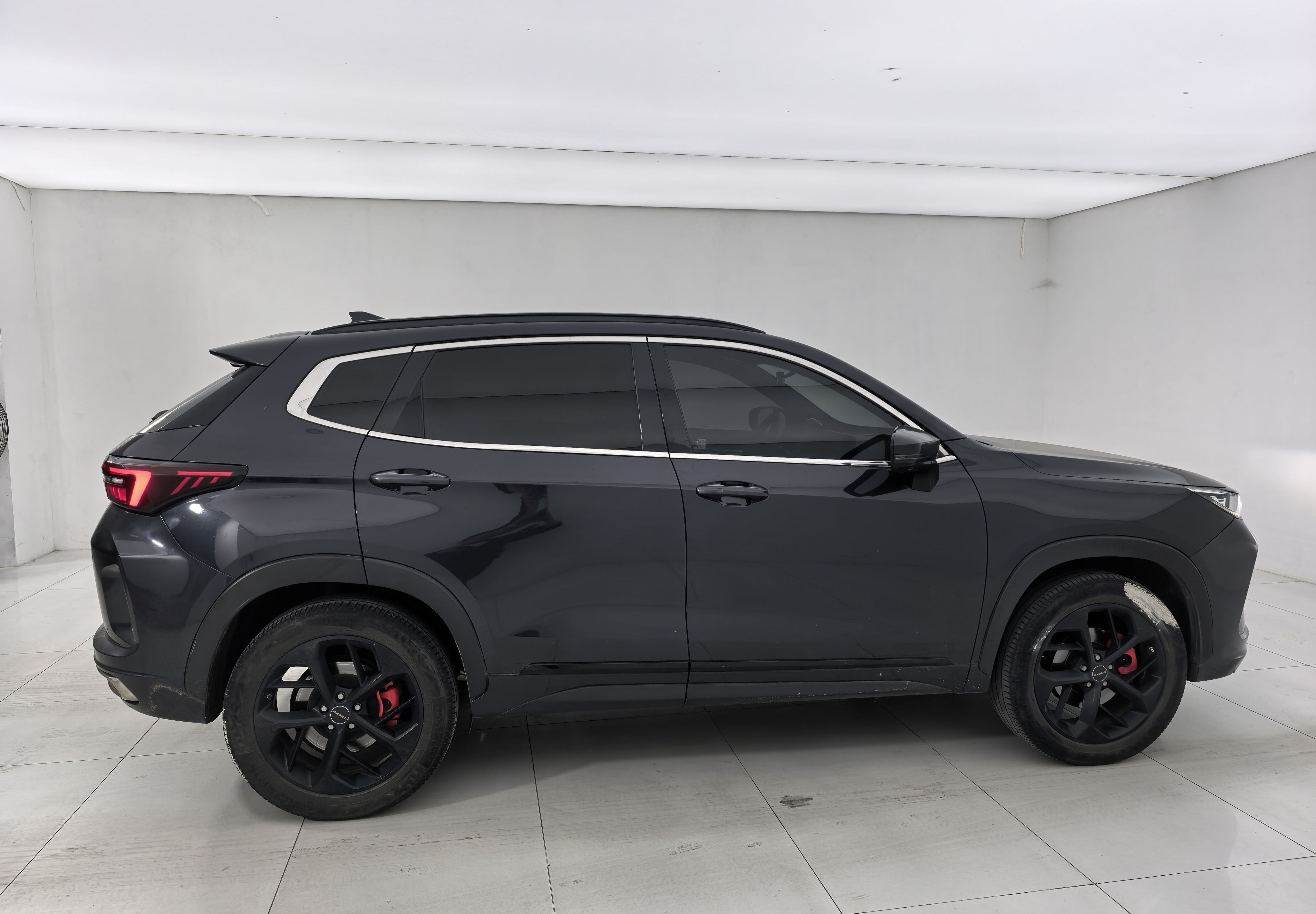 Exceed Chasing Wind 2021 #7 Exceed Chasing Wind 2021 car image #7