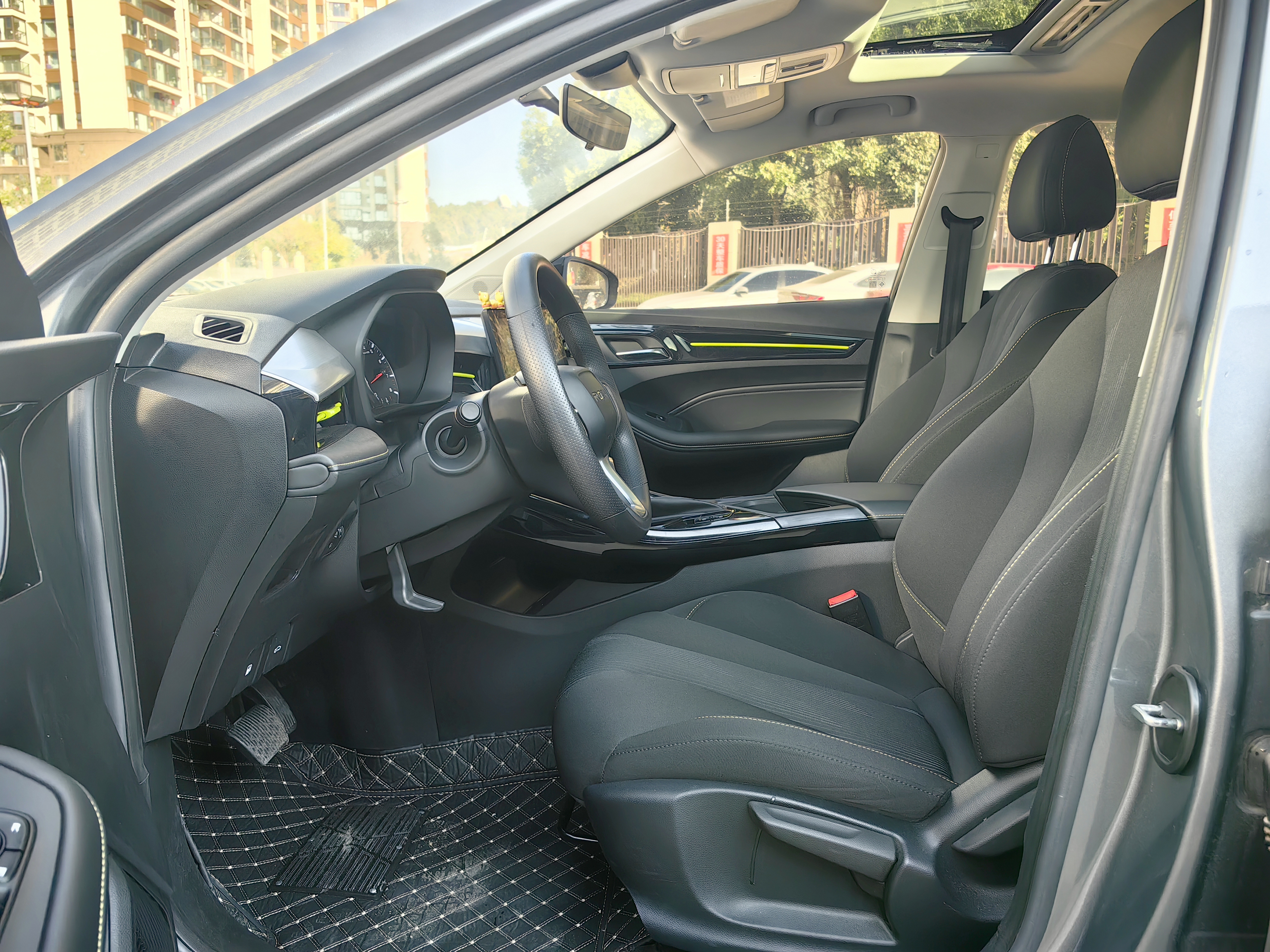 Roewe i5 2022 #7 Roewe i5 2022 car image #7