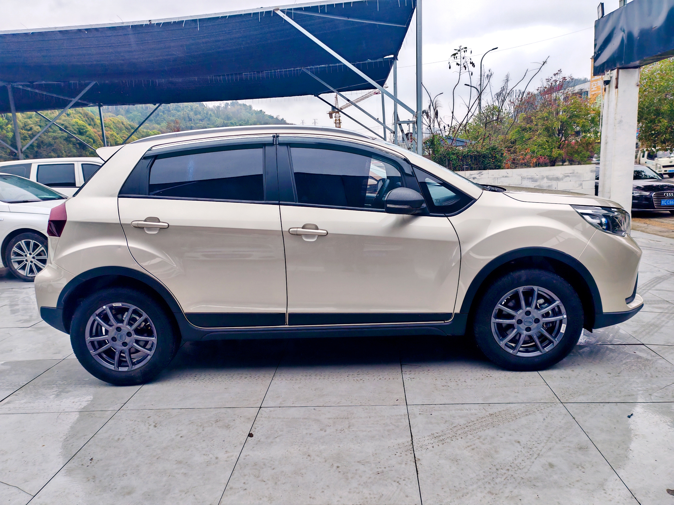 Vision X3 2022 car image #7