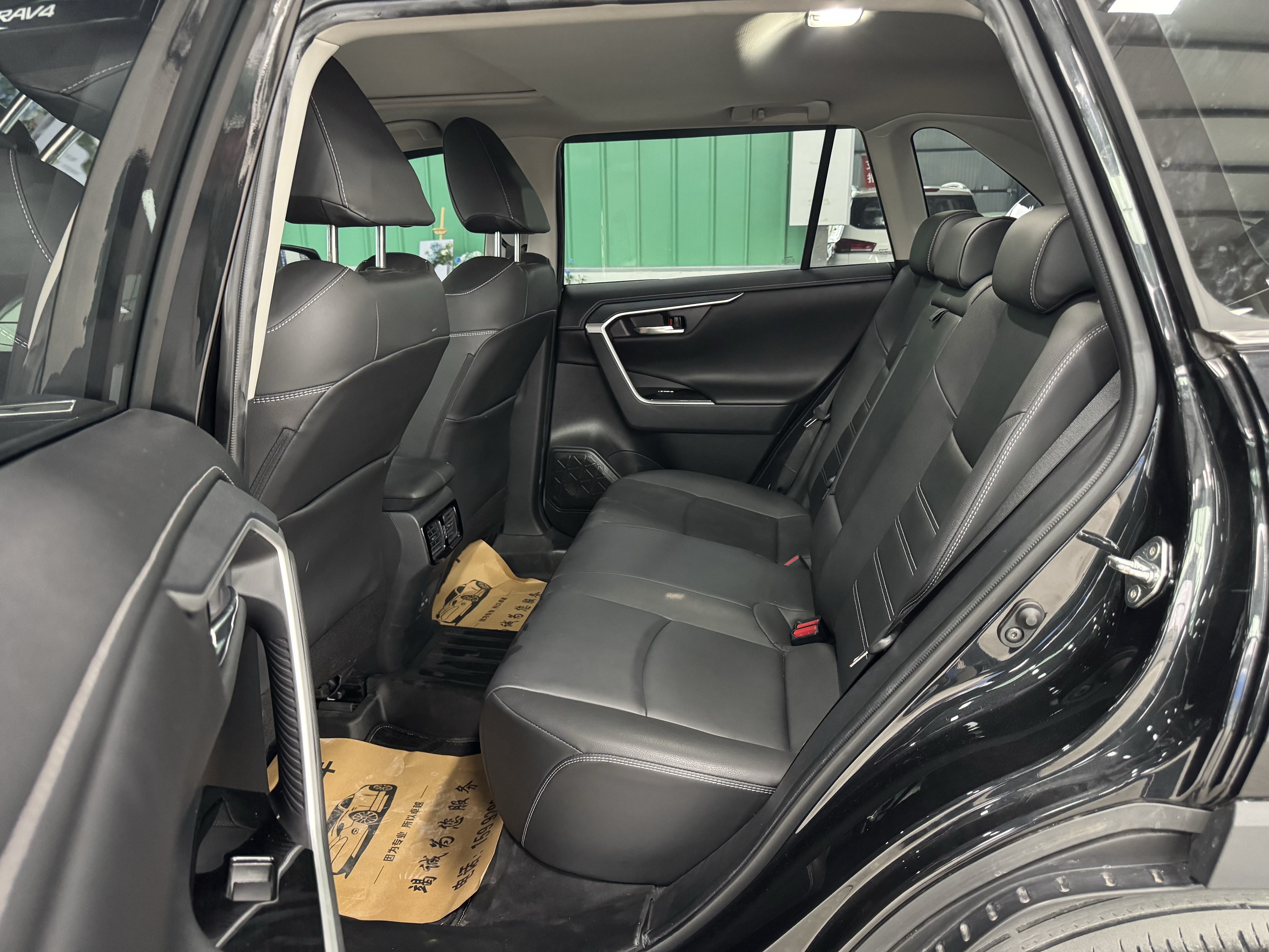 Toyota RAV4 2021 immagine di auto #7