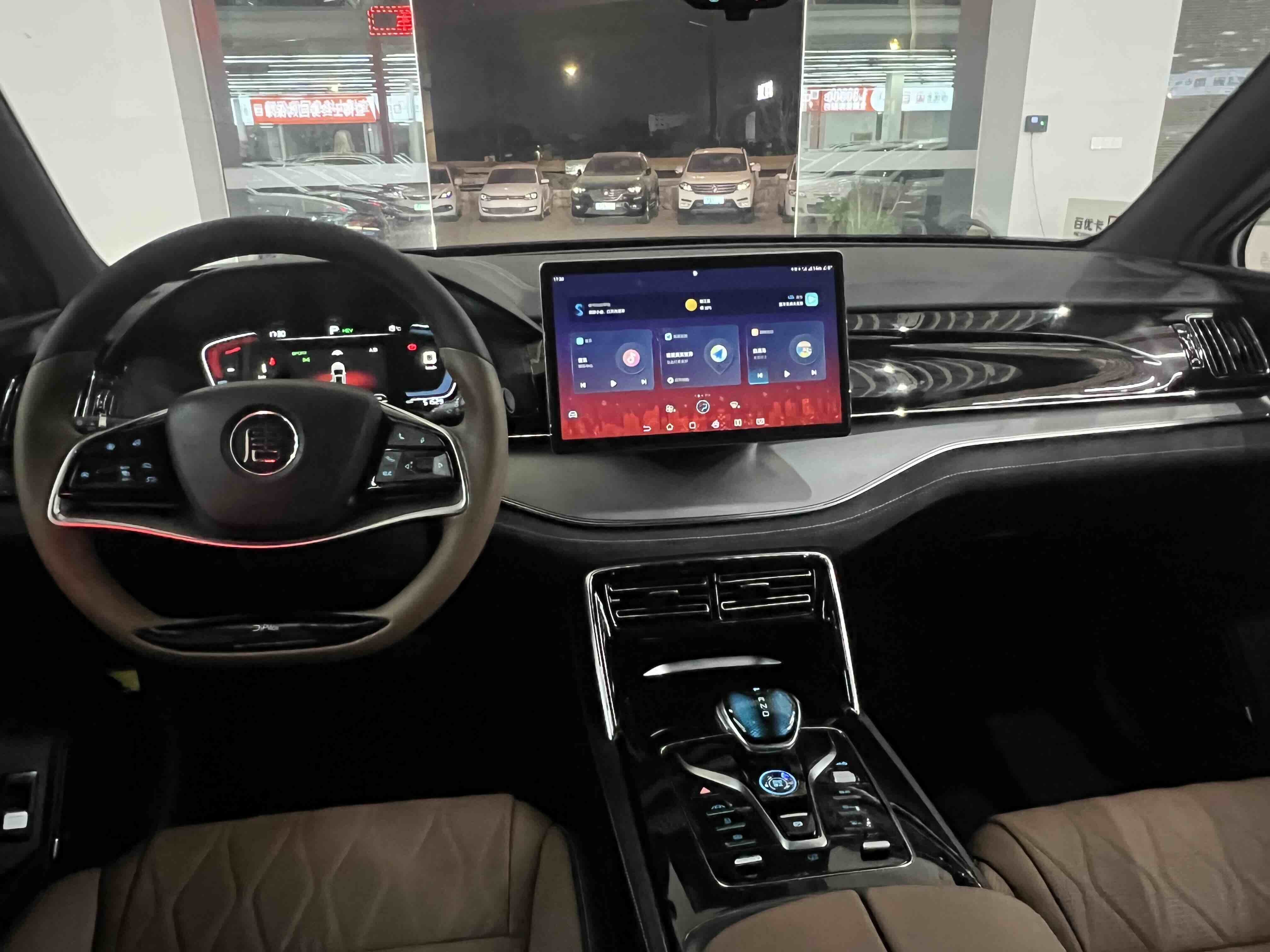 BYD Tang New Energy 2022 #7 BYD Tang New Energy 2022 car image #7