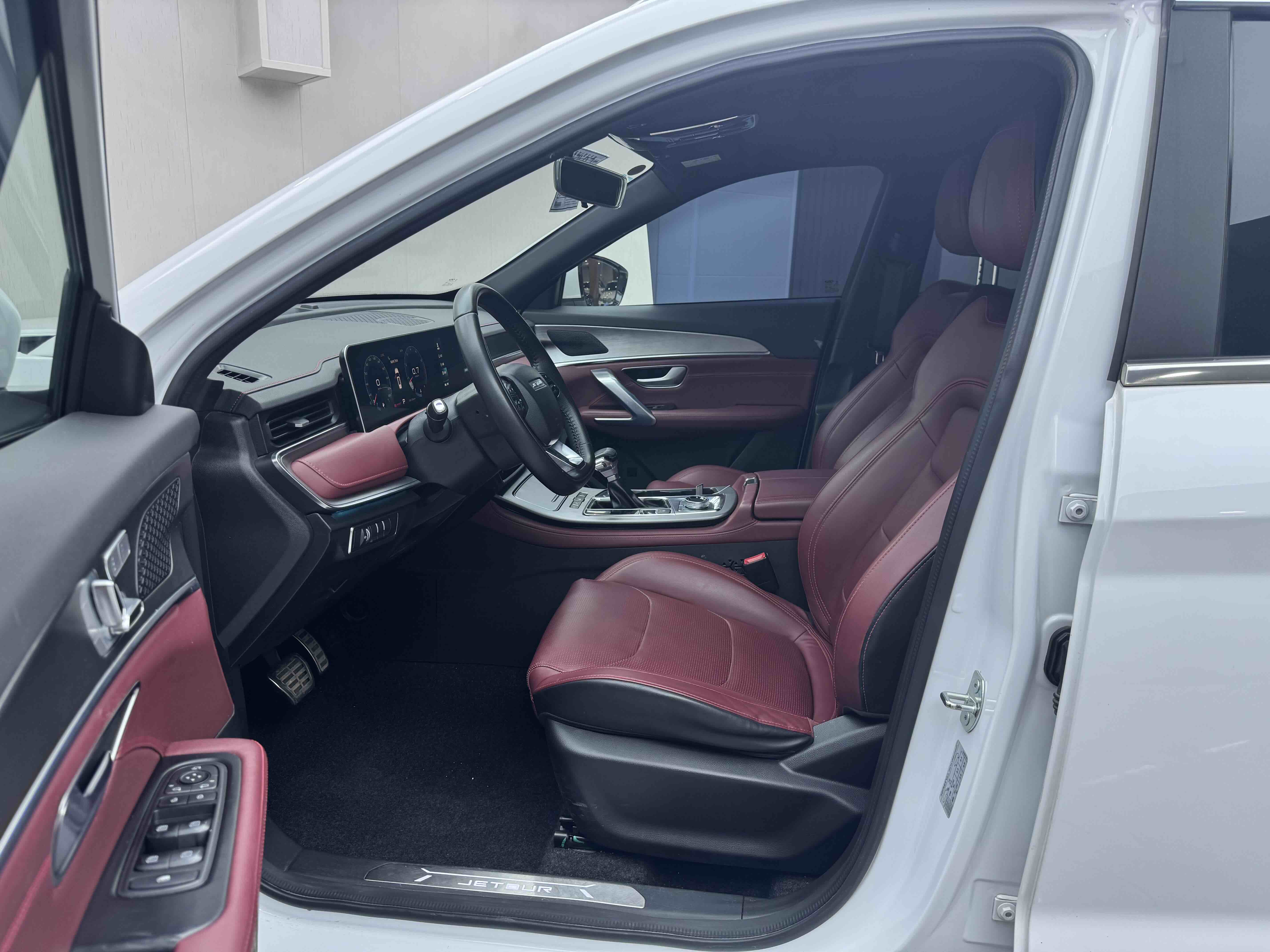 Jetour X70 PLUS 2022 #7 Jetour X70 PLUS 2022 car image #7
