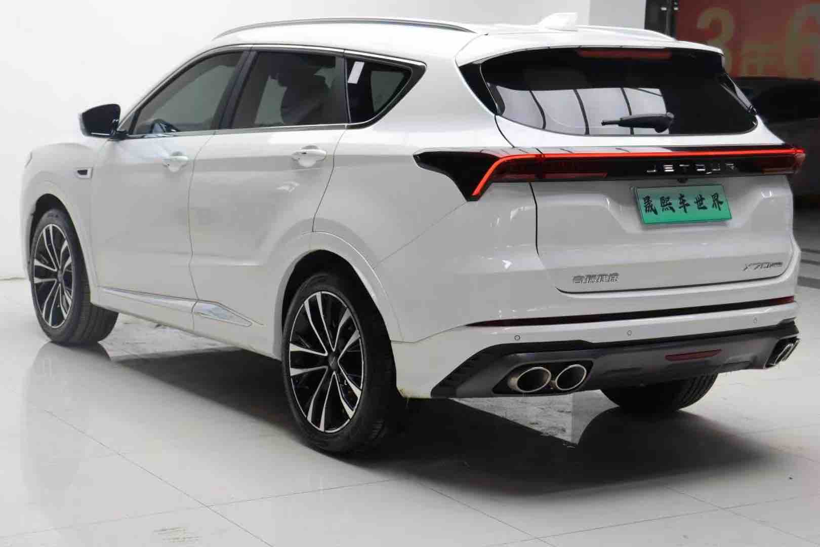 X70 PLUS 2021 car image #7
