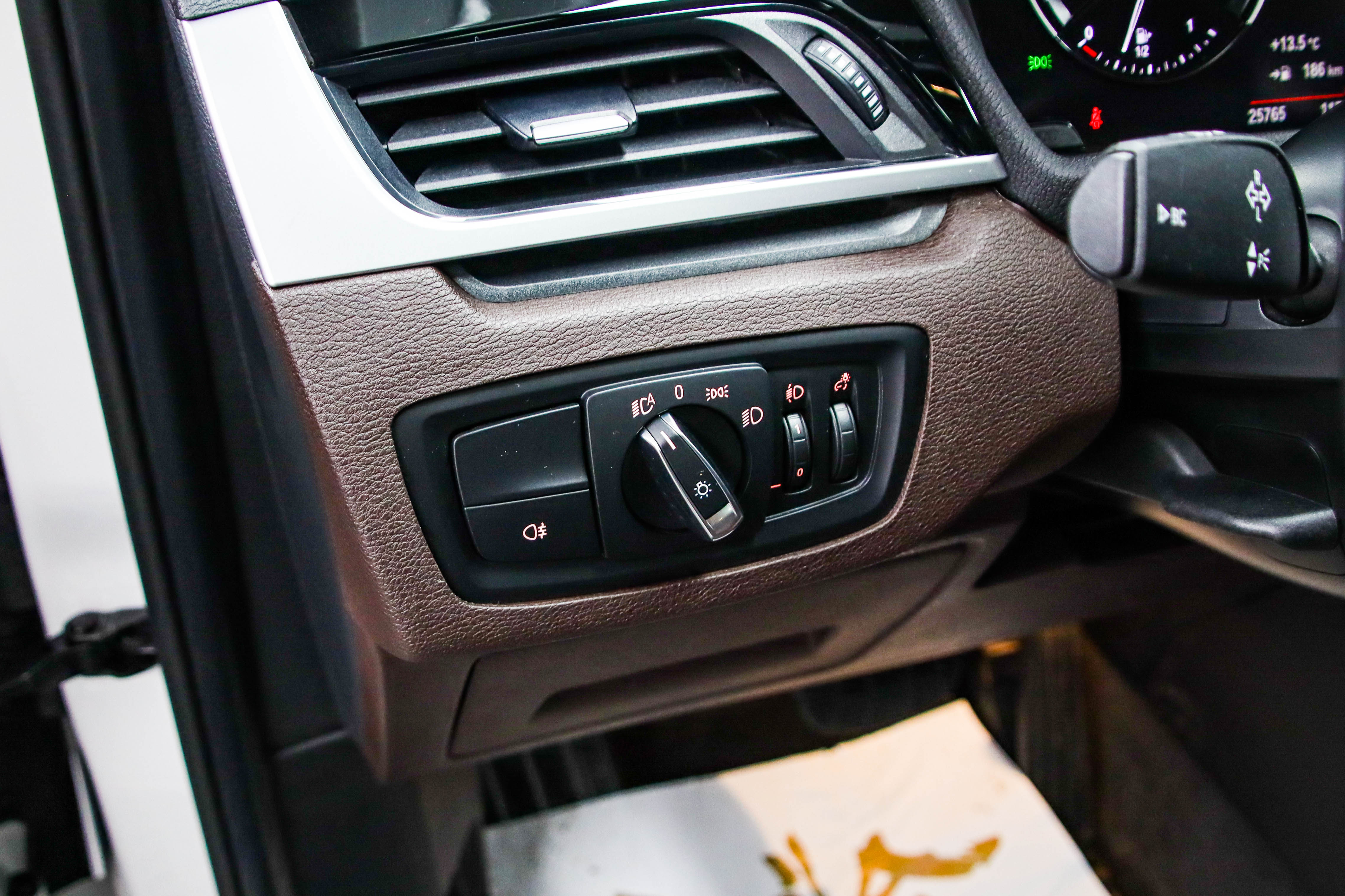 BMW X1 2022 car image #7
