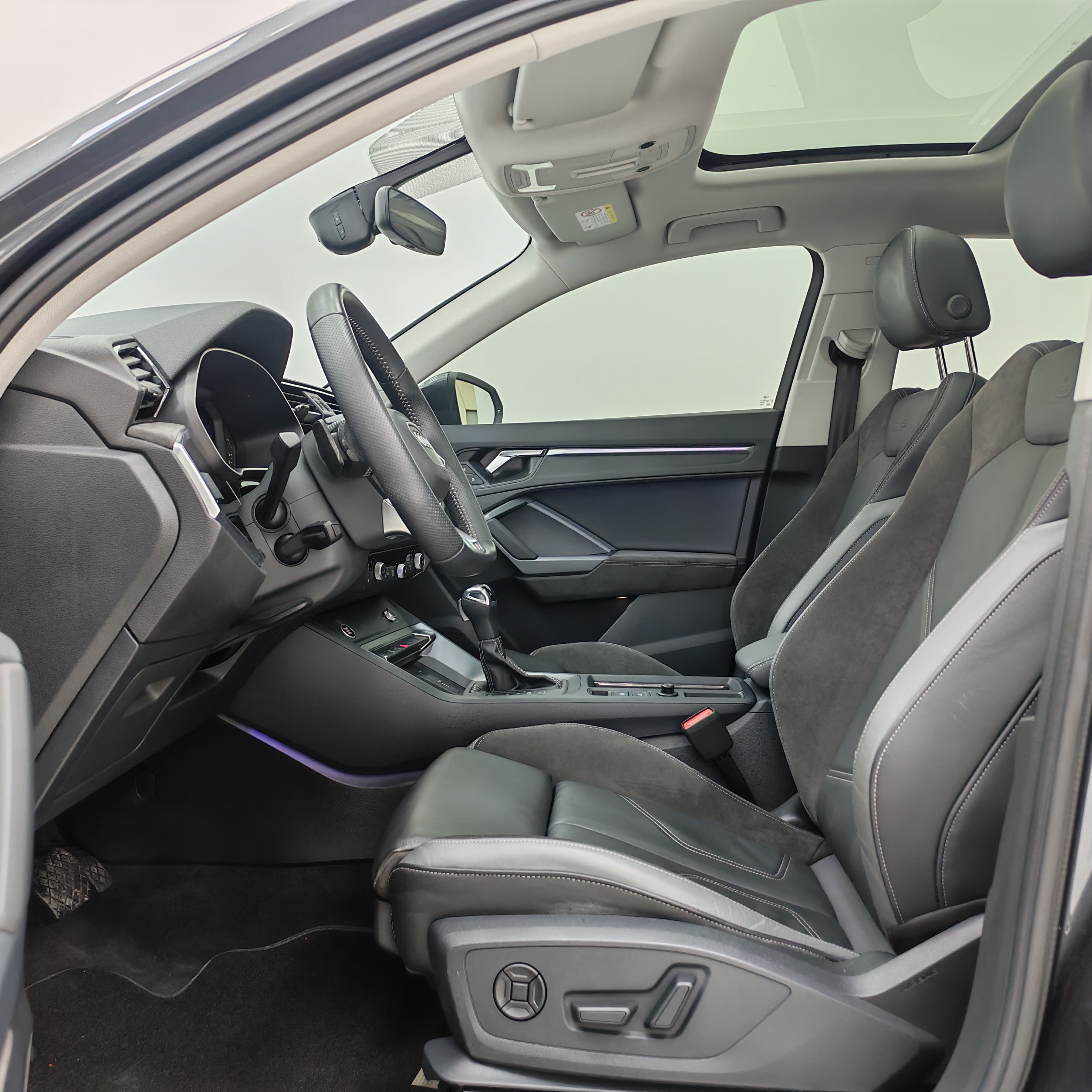 Audi Q3 Sportback 2021 #7 Audi Q3 Sportback 2021 car image #7