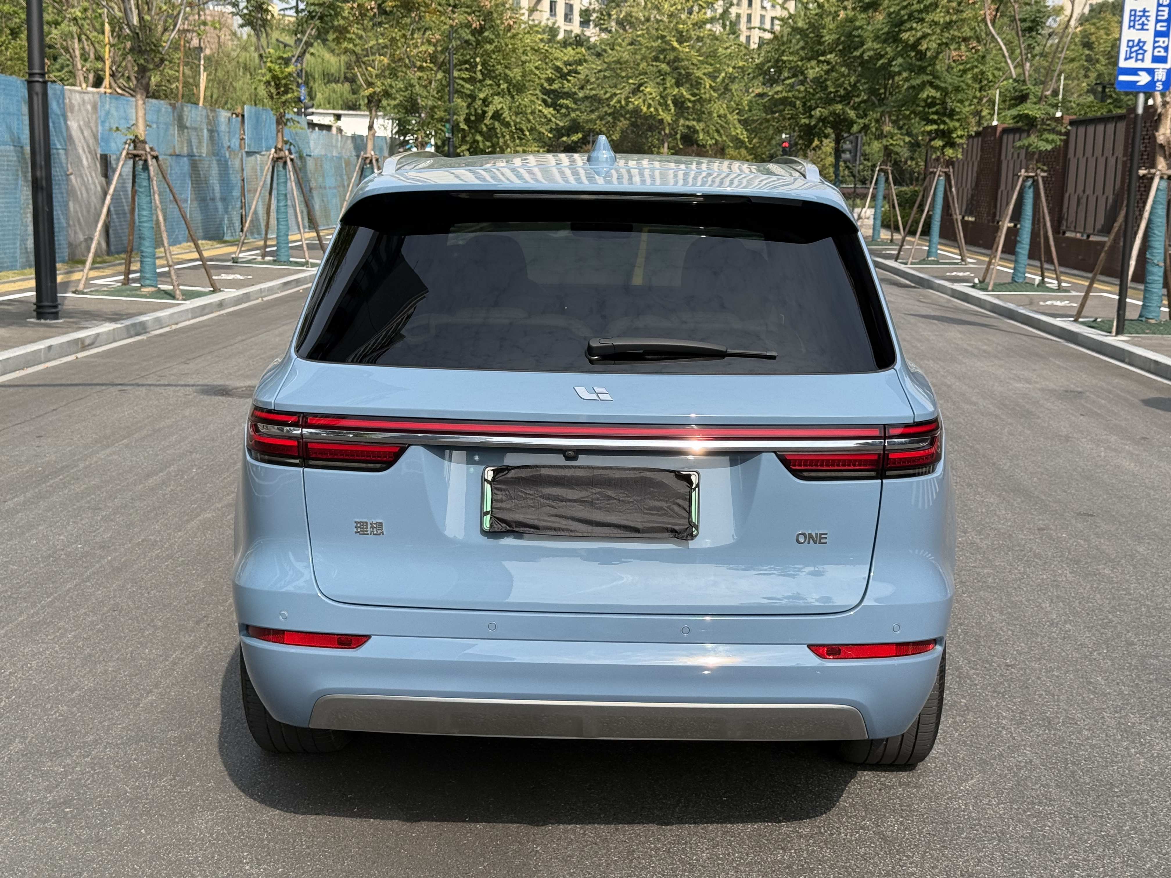 理想汽车 理想ONE 2022 汽车图片 #7