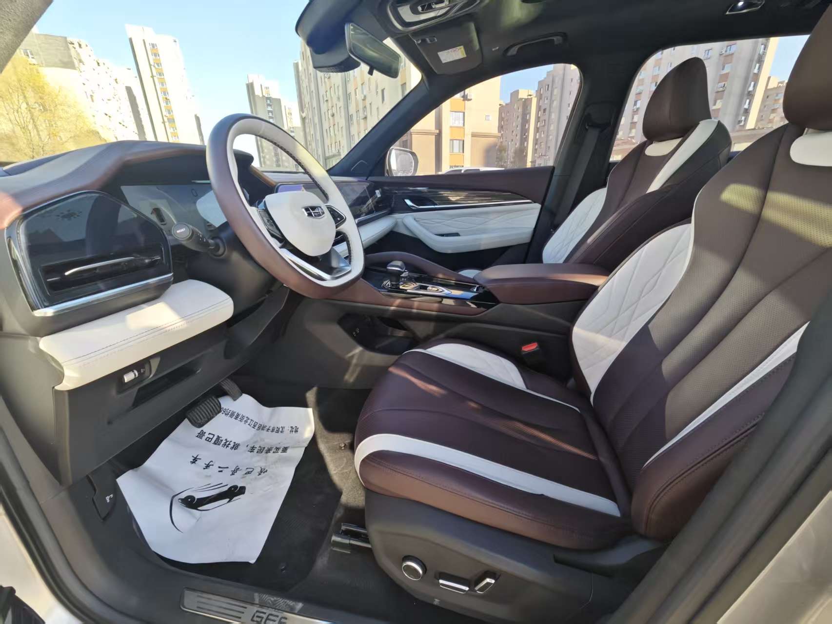 GEELY Tugella 2019 #7 GEELY Tugella 2019 car image #7