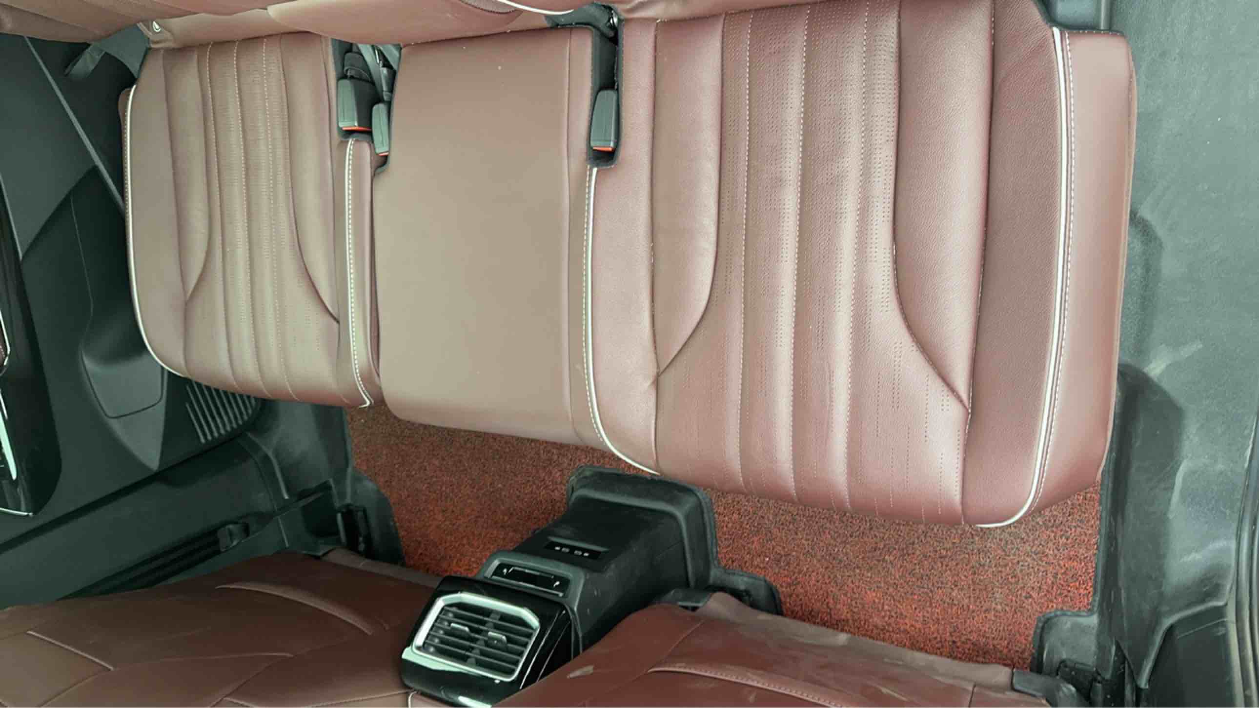 Volkswagen ID.6 X 2021 car image #7