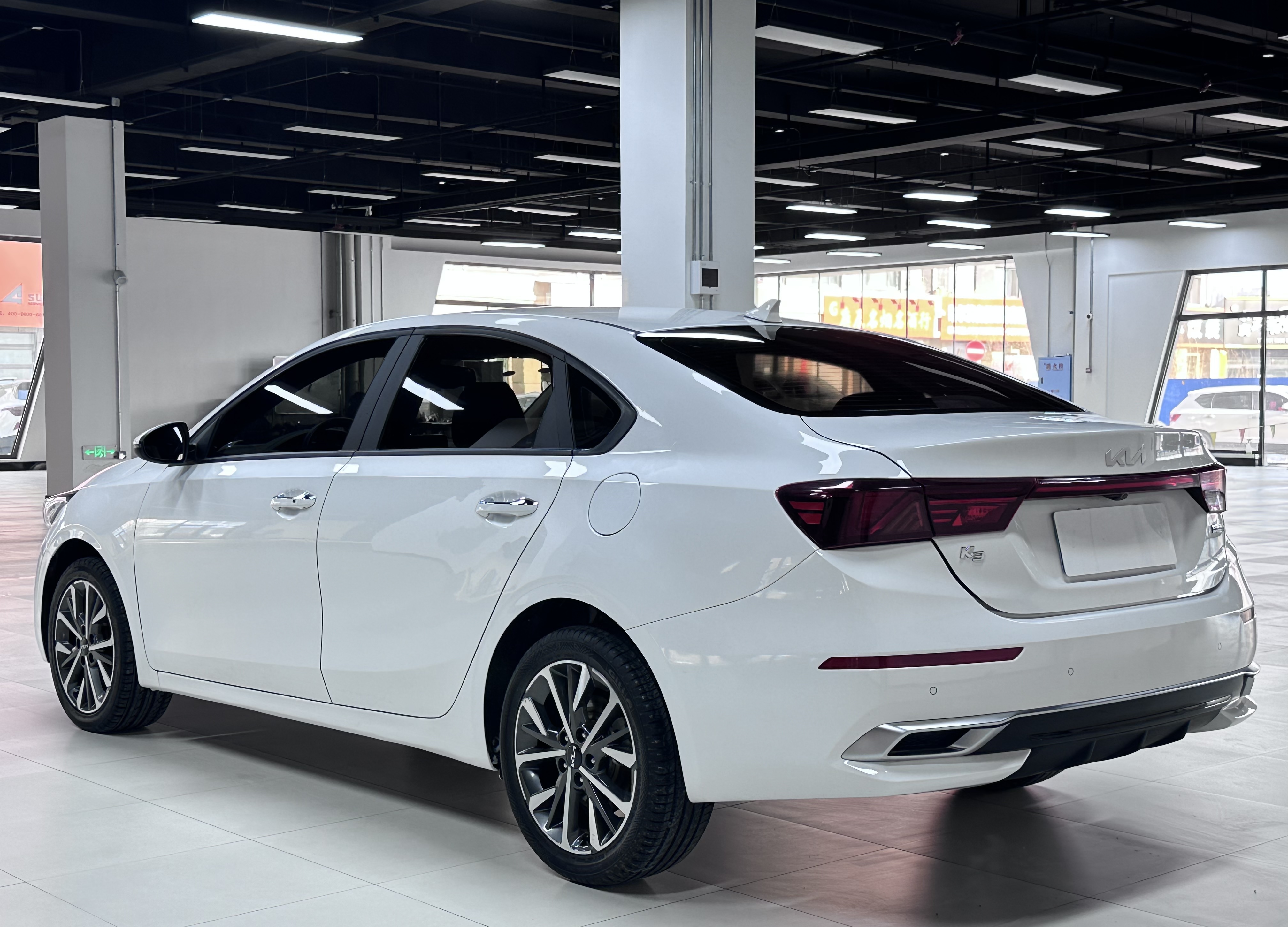 起亚 起亚K3 2023 汽车图片 #7