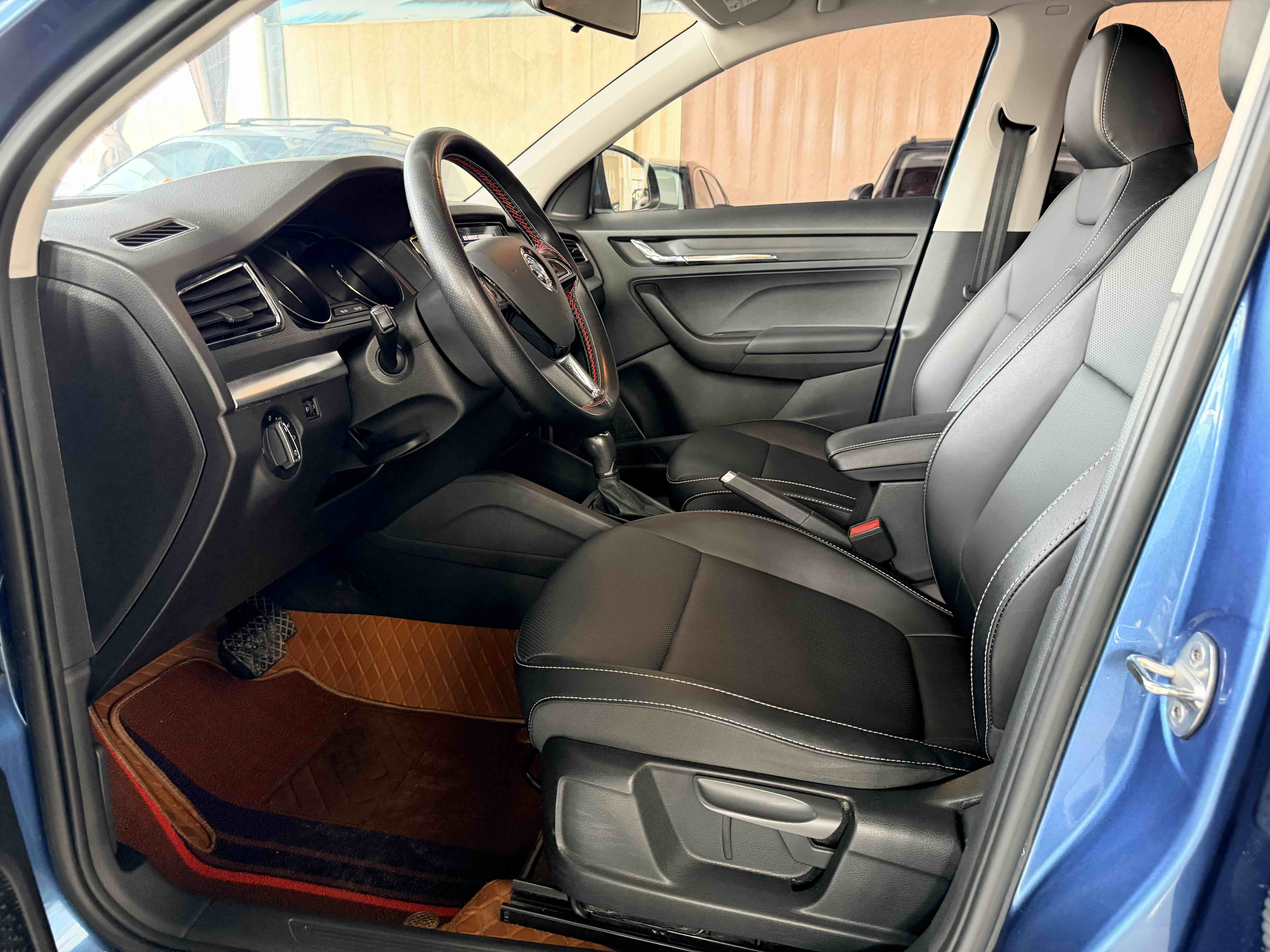 Skoda Kamiq 2021 car image #7